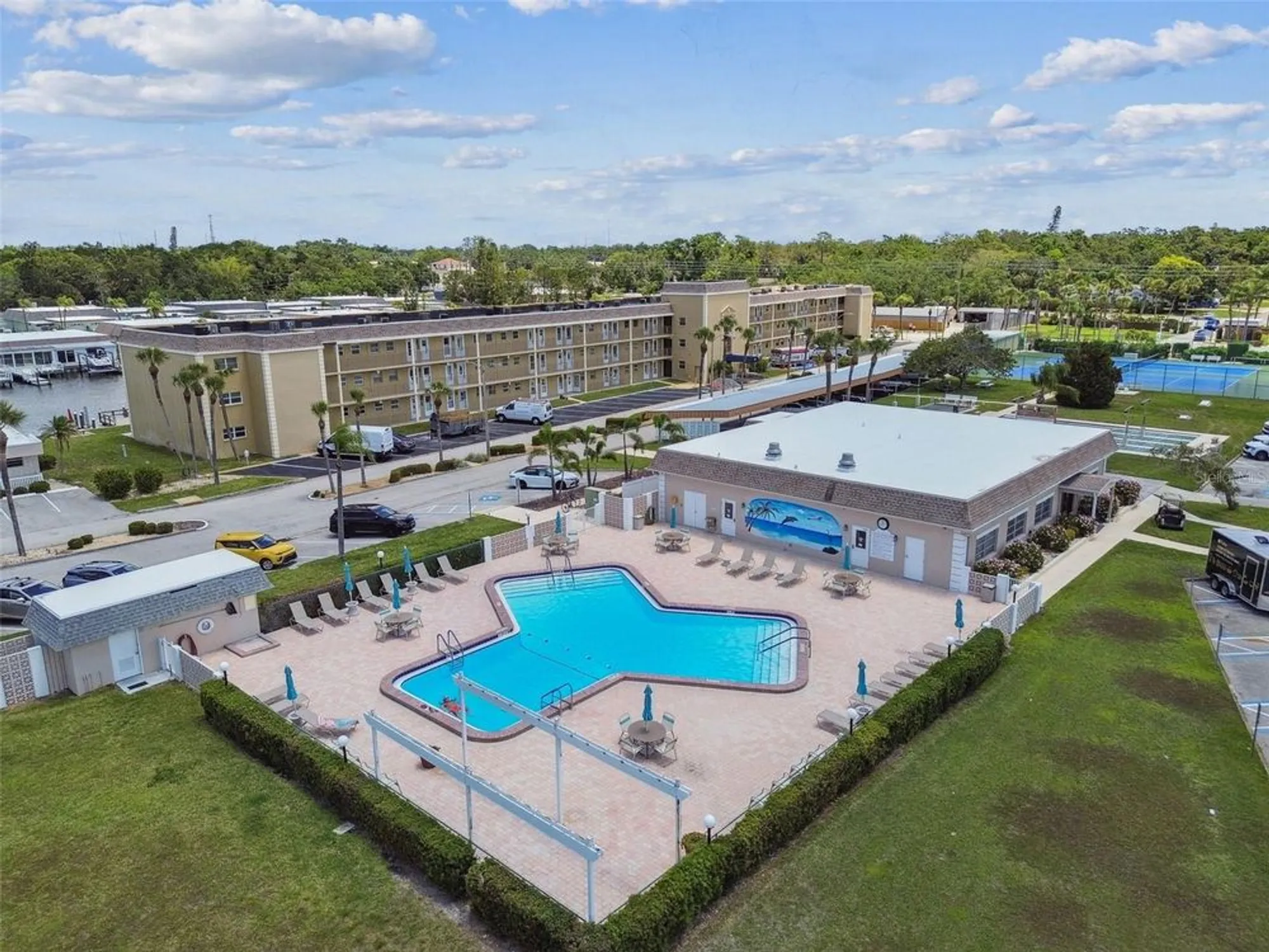 Property Slideshow image 48 of 69 | 1 boca ciega point blvd apt 310, St Petersburg, FL, 33708