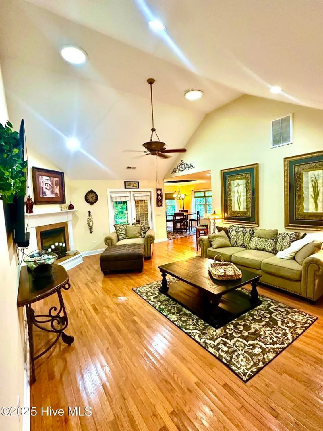 Property Slideshow image 11 of 29 | 1101 jamesford ct, Leland, NC, 28451