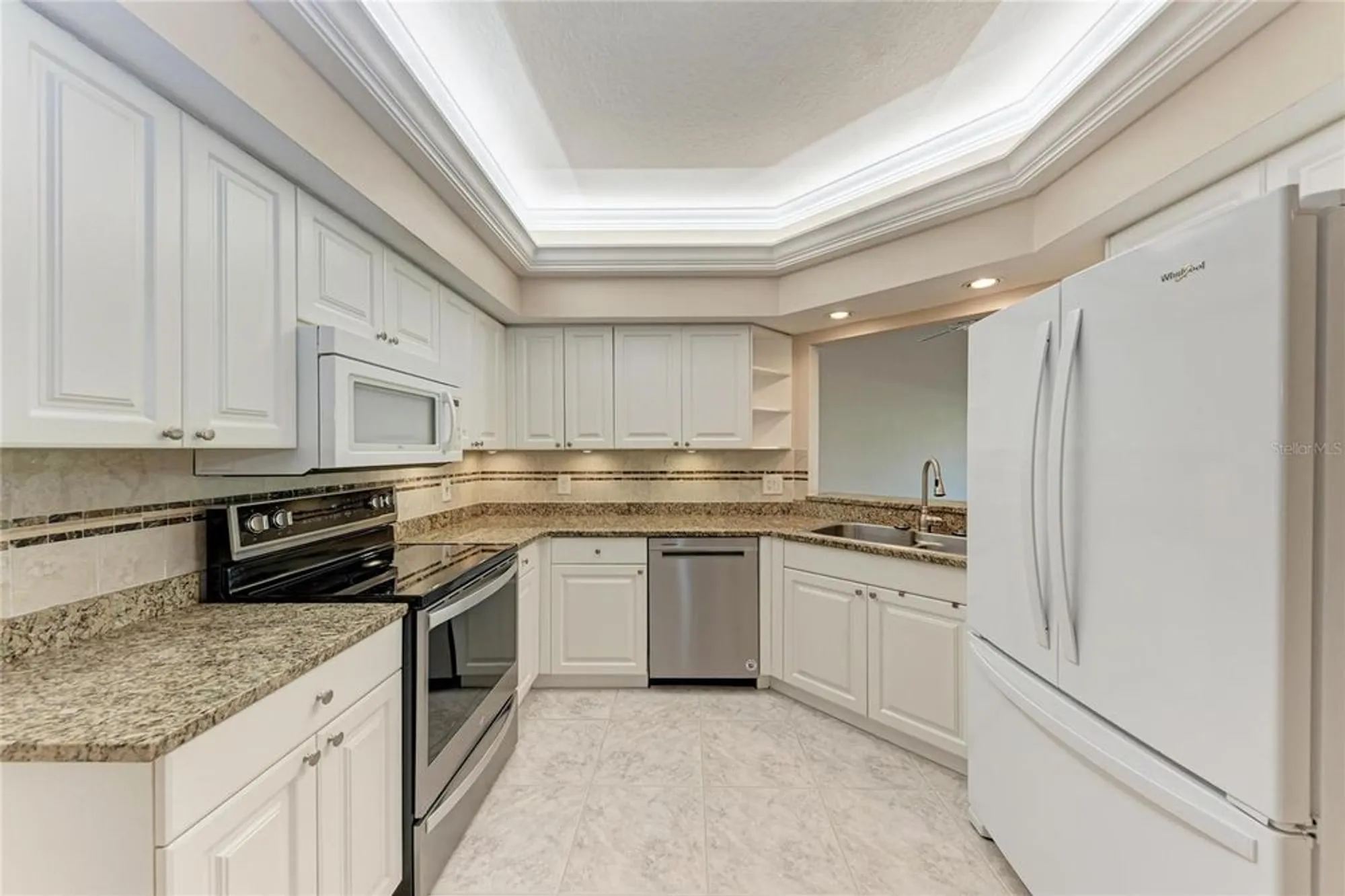 Property Slideshow image 8 of 57 | 6817 fairview ter # 24-101, Bradenton, FL, 34203