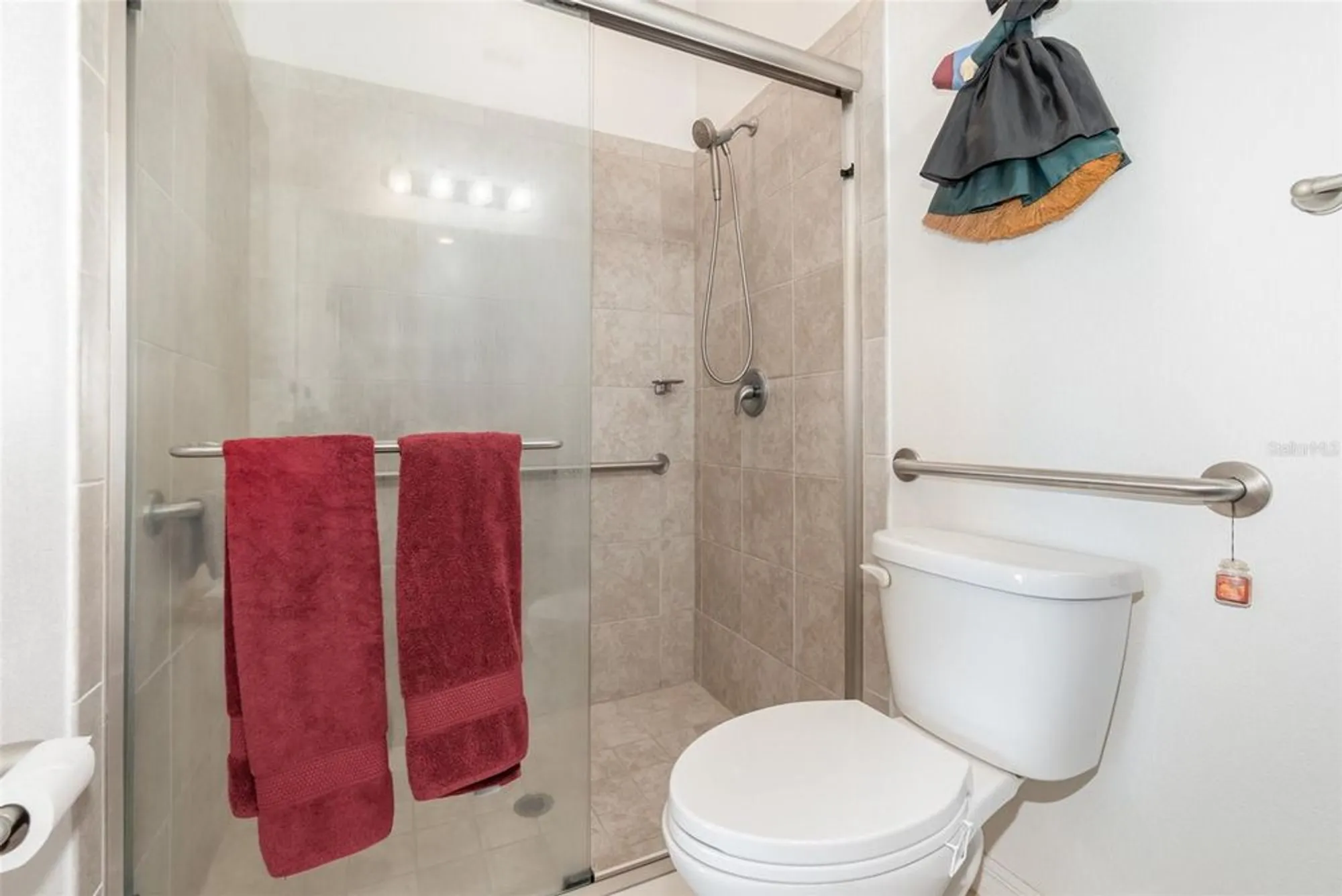 Property Slideshow image 15 of 29 | 27227 white plains way, Leesburg, FL, 34748