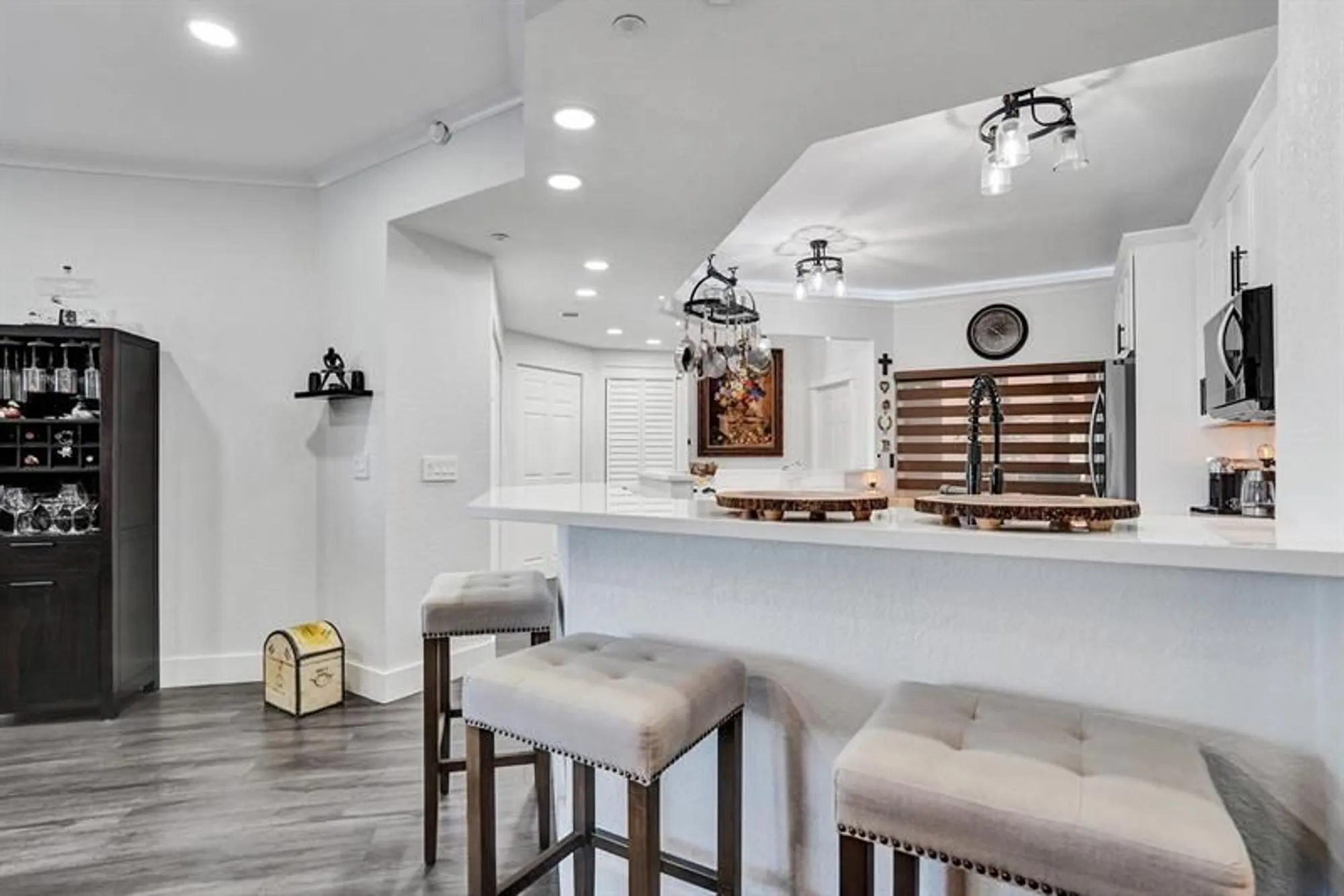 Property Slideshow image 11 of 57 | 7755 yardley dr 209, Tamarac, FL, 33321