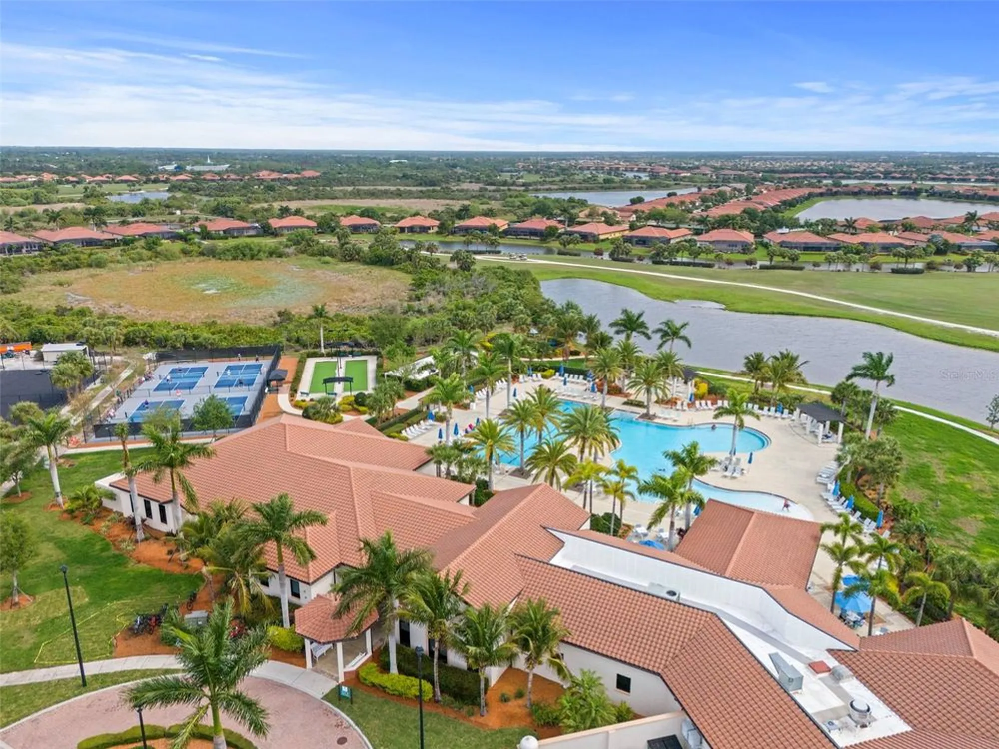 Property Slideshow image 65 of 91 | 10047 crooked creek dr 201, Venice, FL, 34293