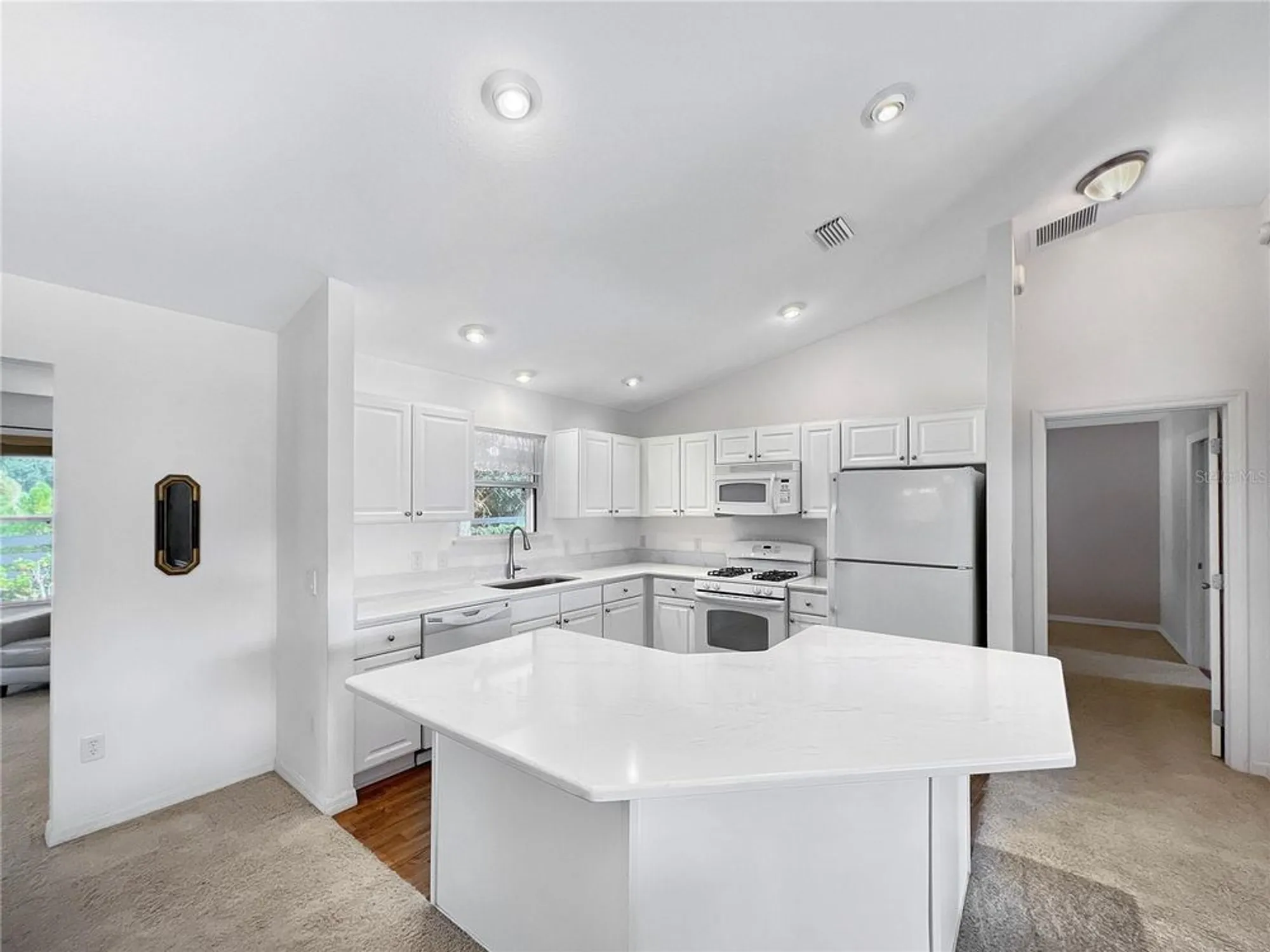 Property Slideshow image 12 of 50 | 2074 harston trl, The Villages, FL, 32162