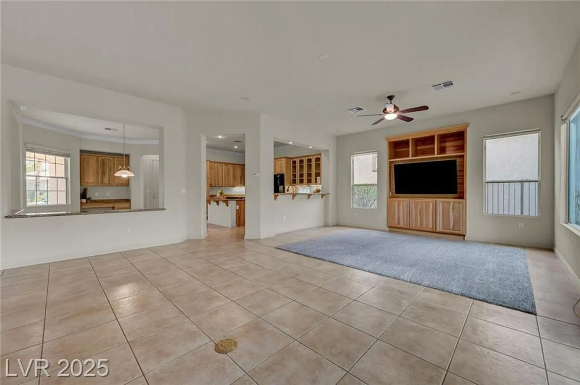 Property Slideshow image 11 of 61 | 4636 riva de romanza st, Las Vegas, NV, 89135