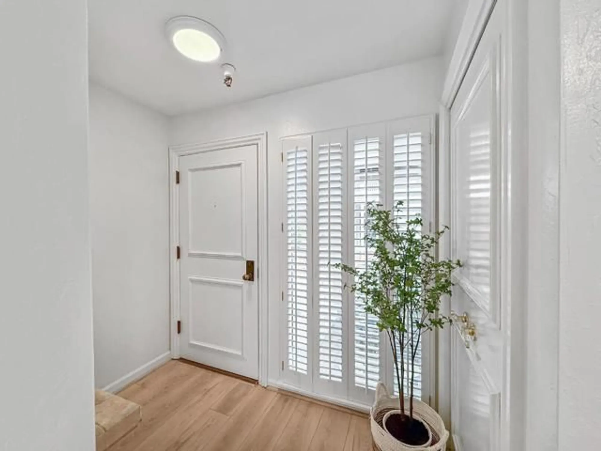 Property Slideshow image 6 of 41 | 443 alberto way b115, Los Gatos, CA, 95032