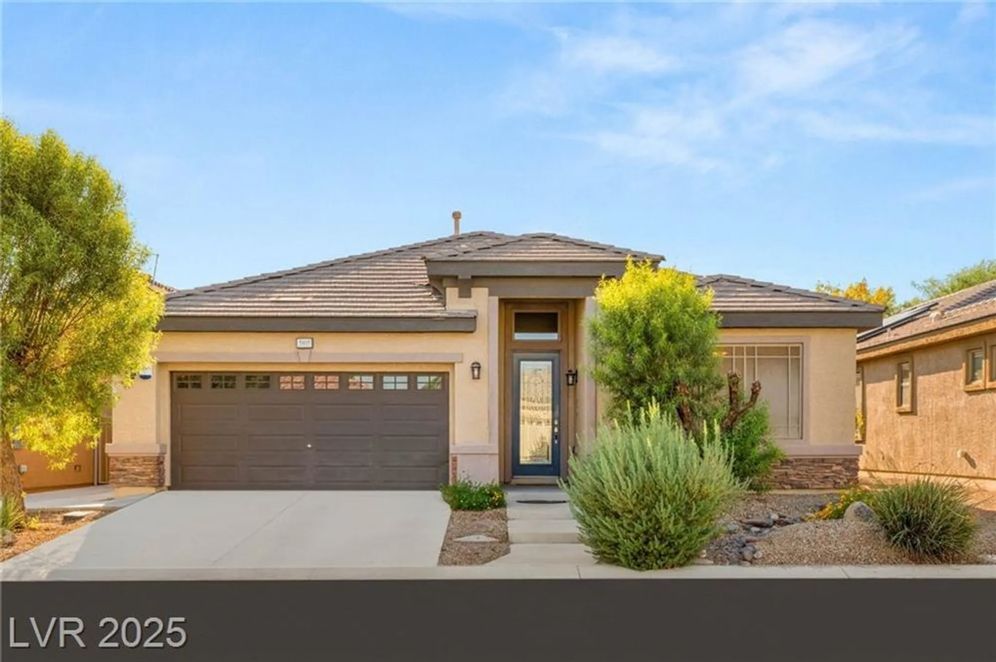 Property Slideshow image 1 of 39 | 5805 hannah brook st, North Las Vegas, NV, 89081