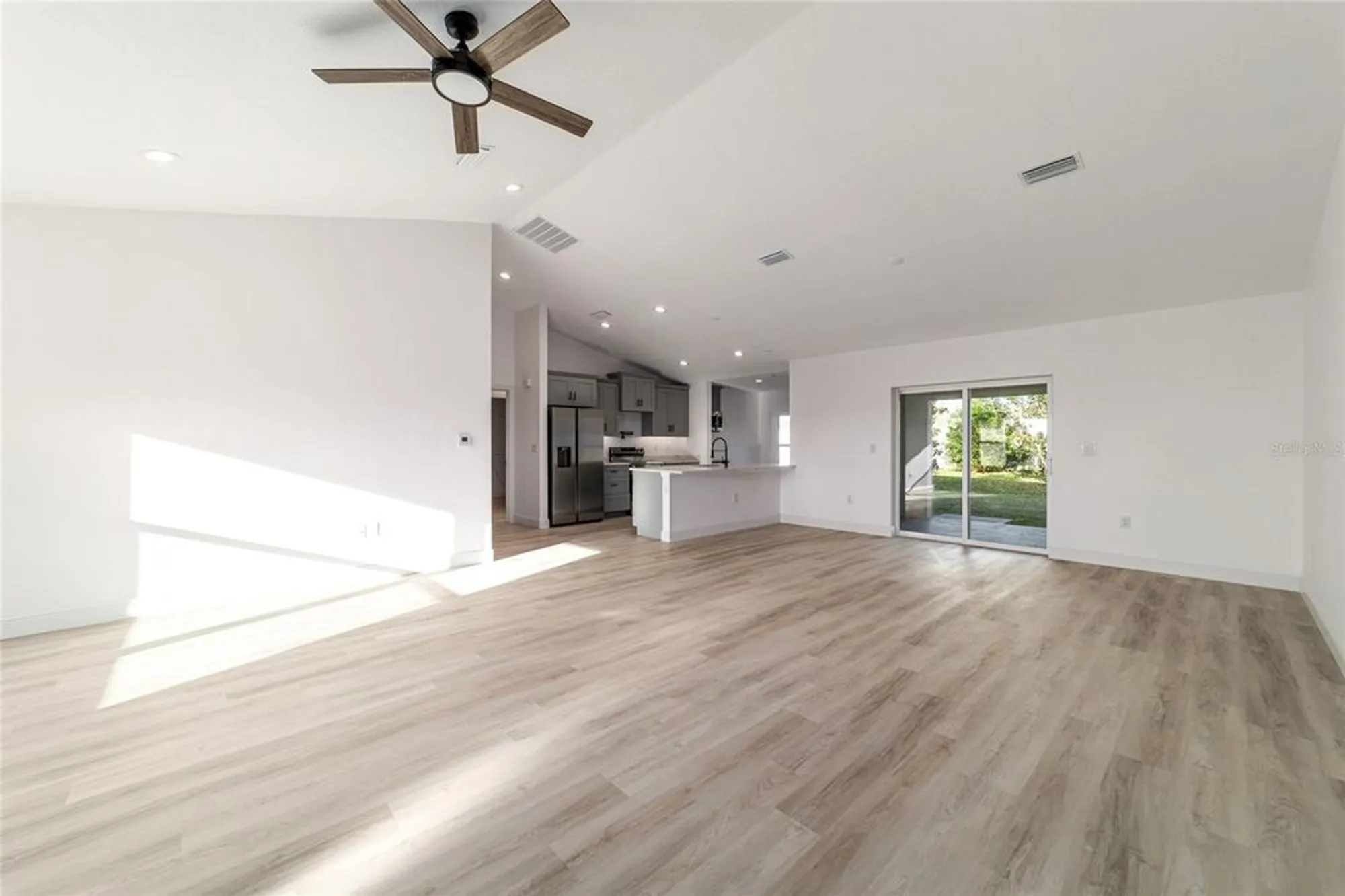 Property Slideshow image 5 of 46 | 8835 sw 52nd ct, Ocala, FL, 34476