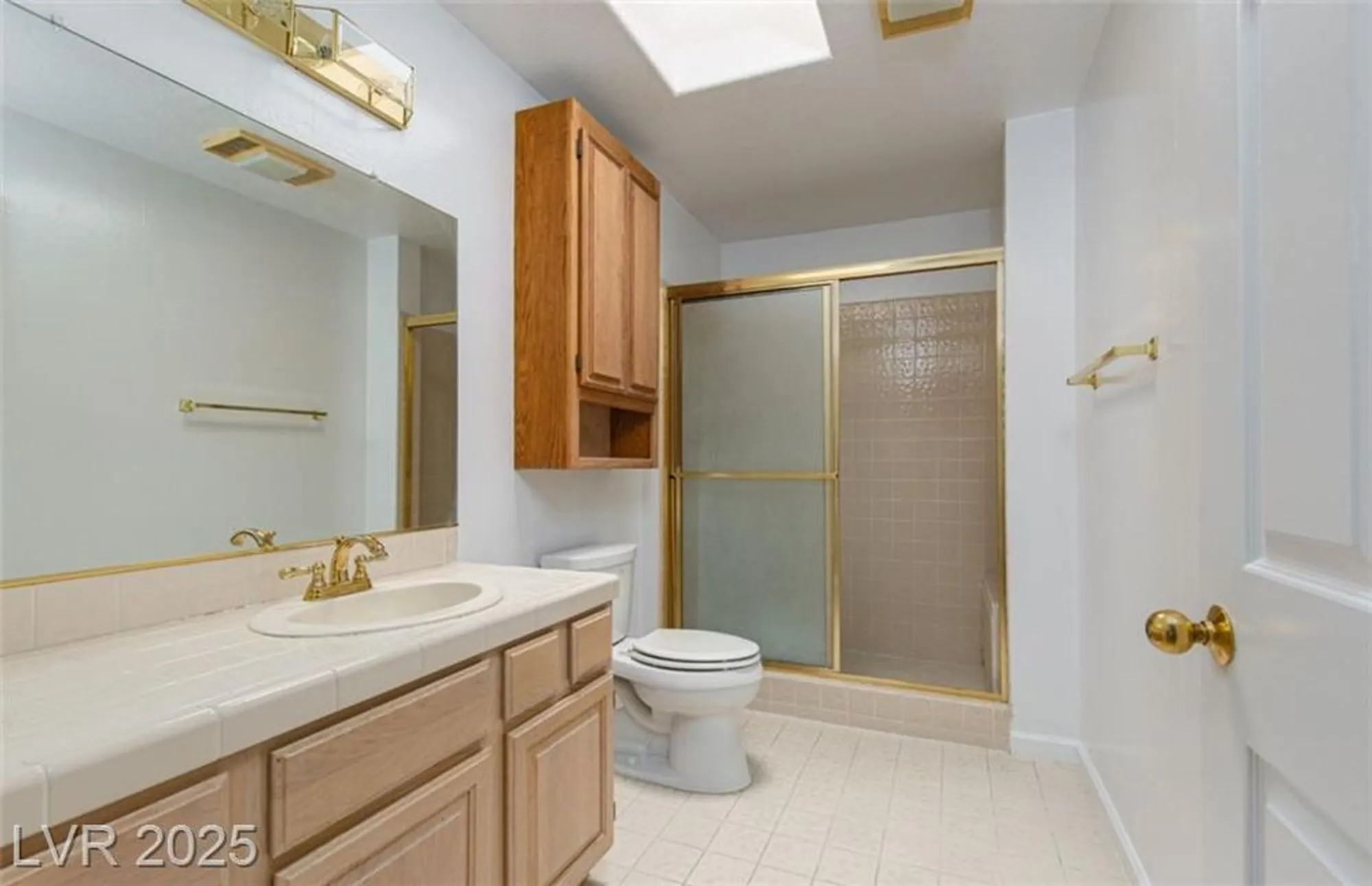 Property Slideshow image 18 of 24 | 2851 s valley view blvd 1021, Las Vegas, NV, 89102