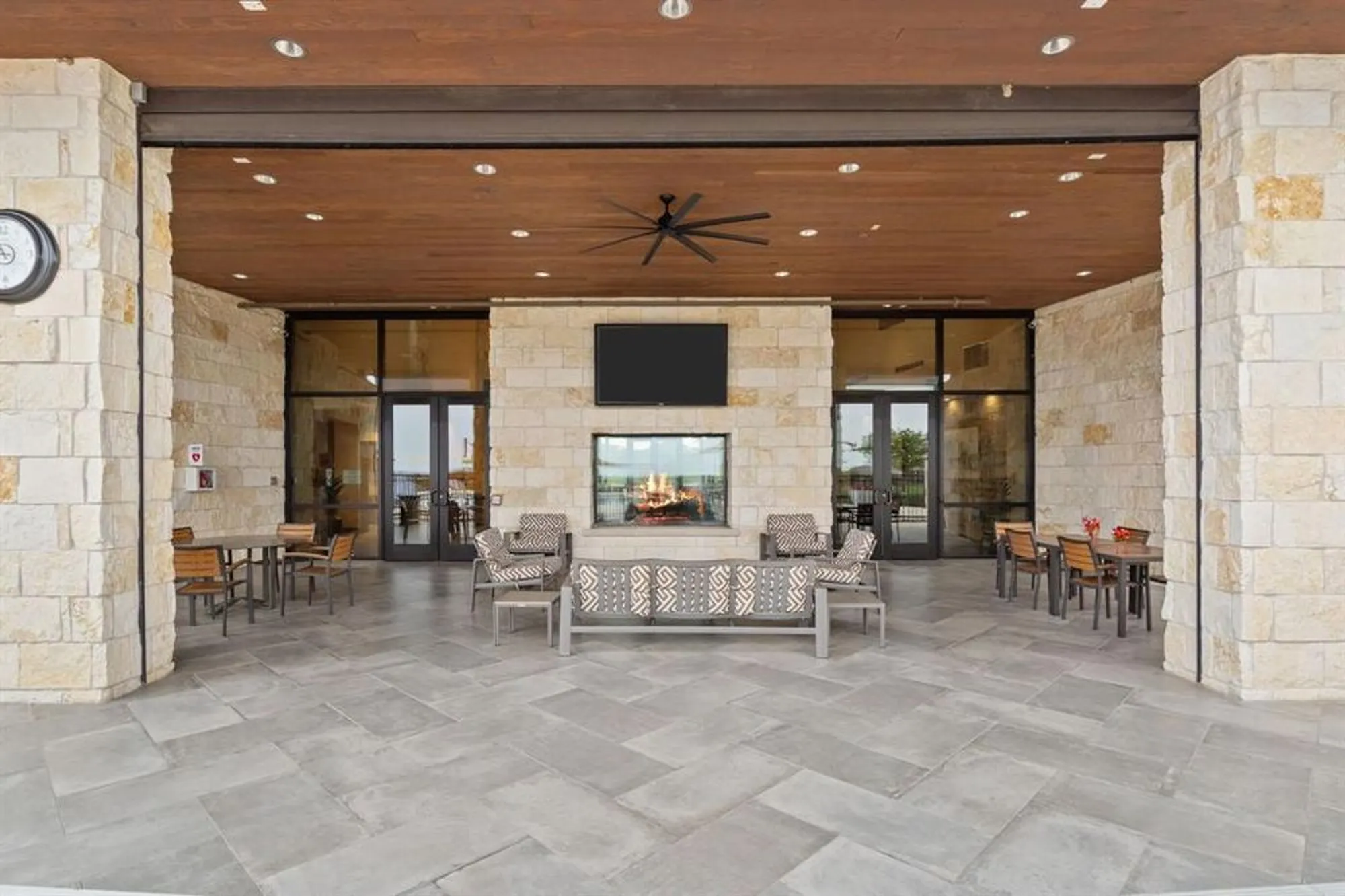 Property Slideshow image 36 of 40 | 712 freedom ln, Aubrey, TX, 76227