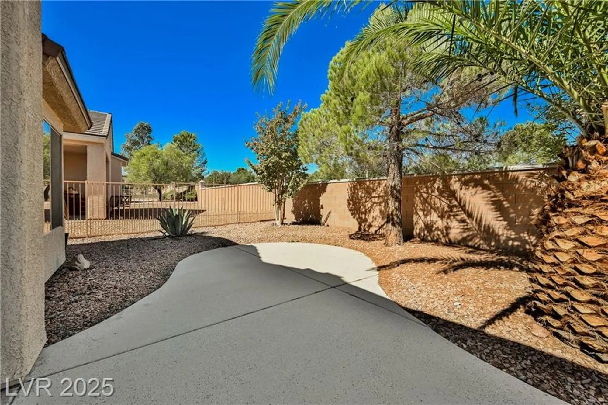 Property Slideshow image 30 of 50 | 1818 eagle mesa ave, Henderson, NV, 89012