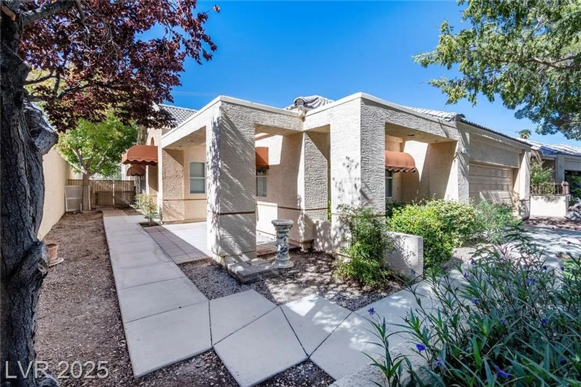 Property Slideshow image 3 of 55 | 429 mill hollow rd, Las Vegas, NV, 89107