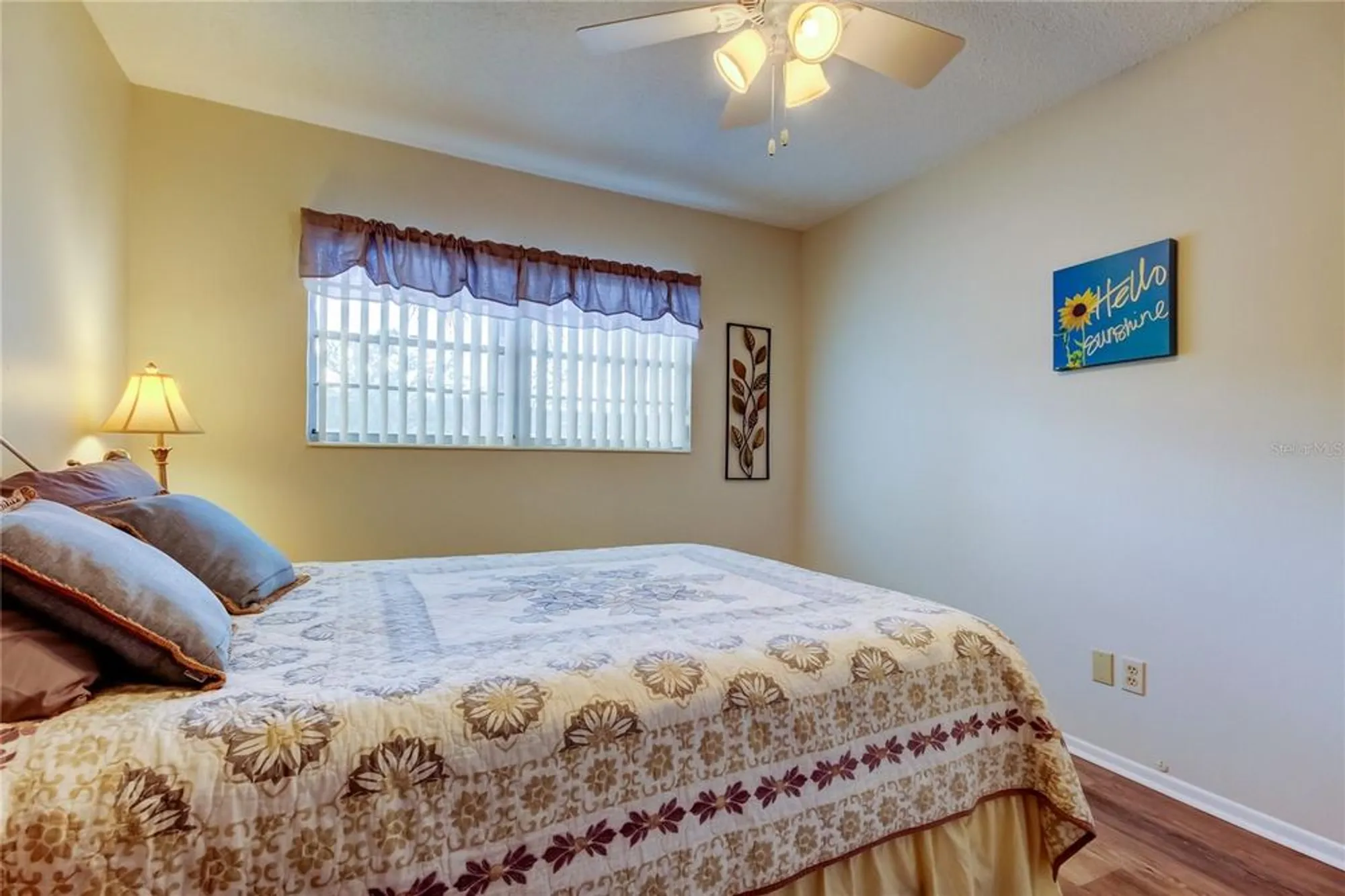 Property Slideshow image 21 of 46 | 2460 persian dr 26, Clearwater, FL, 33763