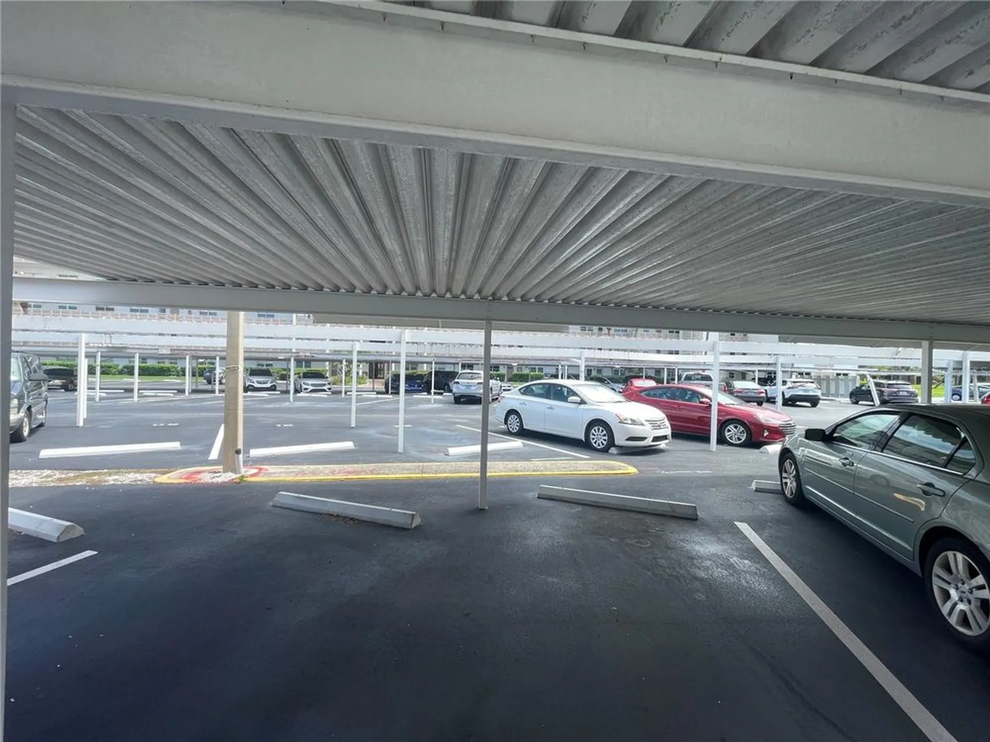 Property Slideshow image 28 of 73 | 5623 80th st n unit 406, Saint Petersburg, FL, 33709