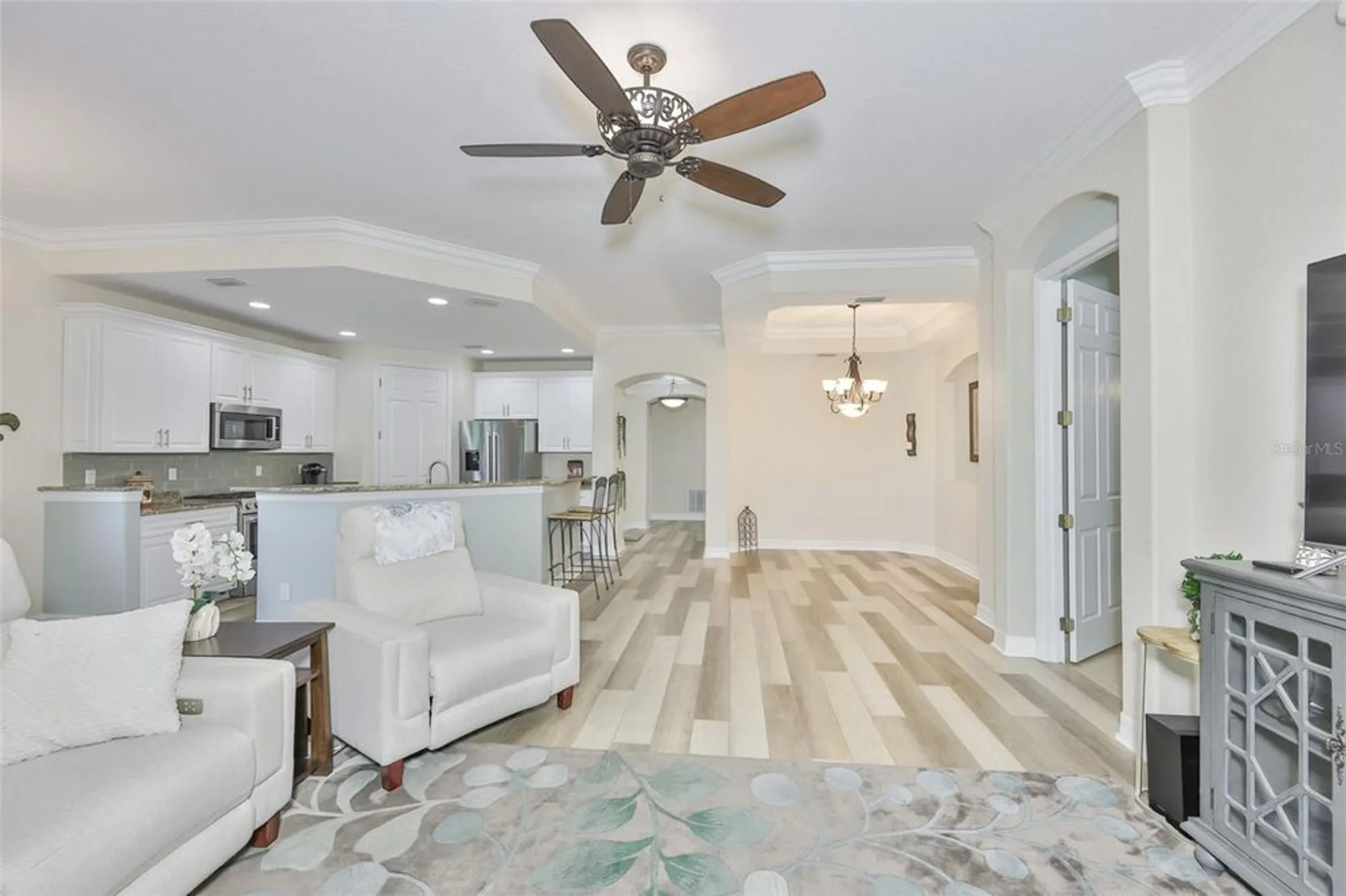 Property Slideshow image 10 of 56 | 1417 emerald dunes dr, Sun City Center, FL, 33573