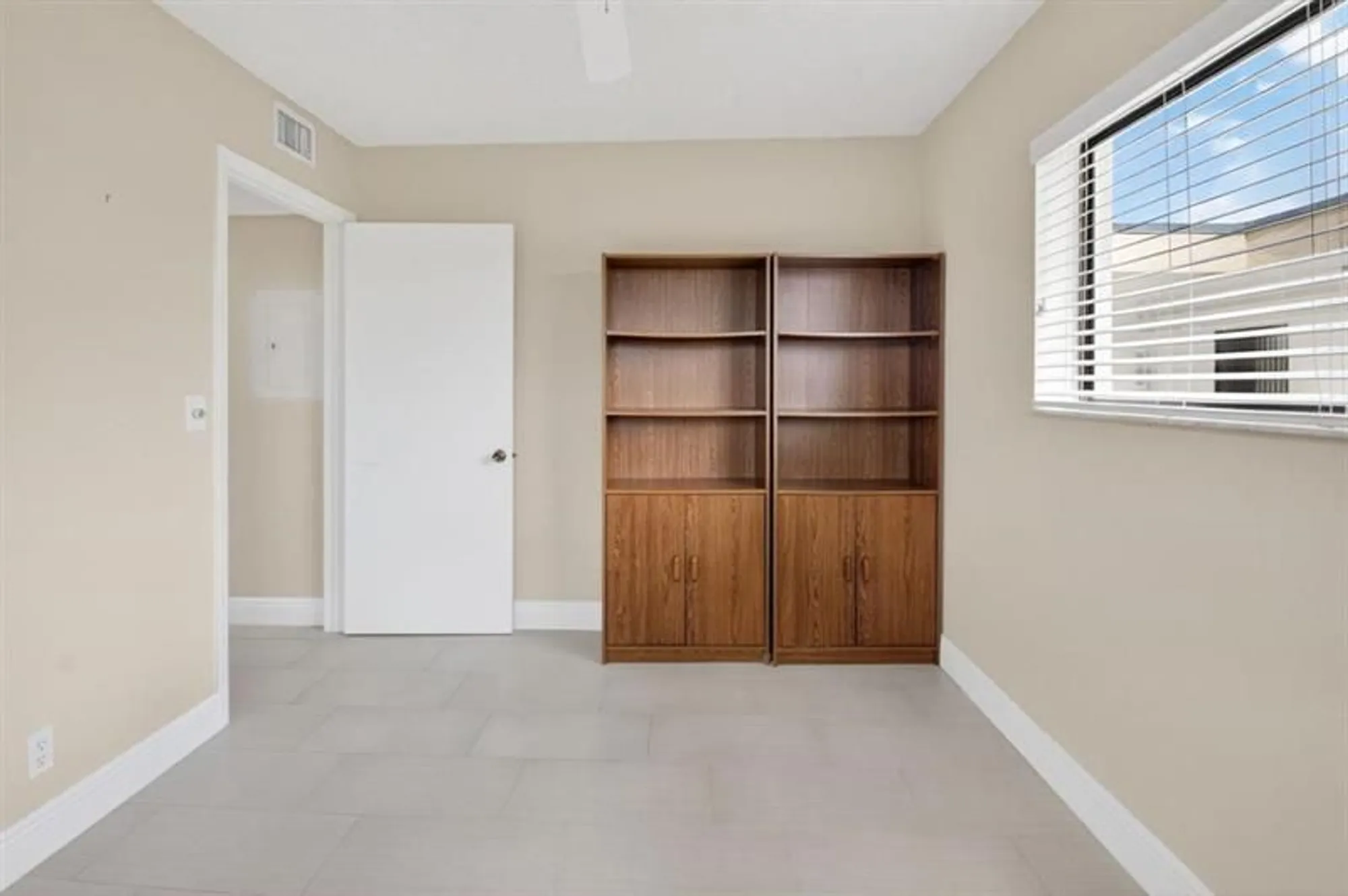 Property Slideshow image 26 of 39 | 5370 las verdes cir apt 319, Delray Beach, FL, 33484
