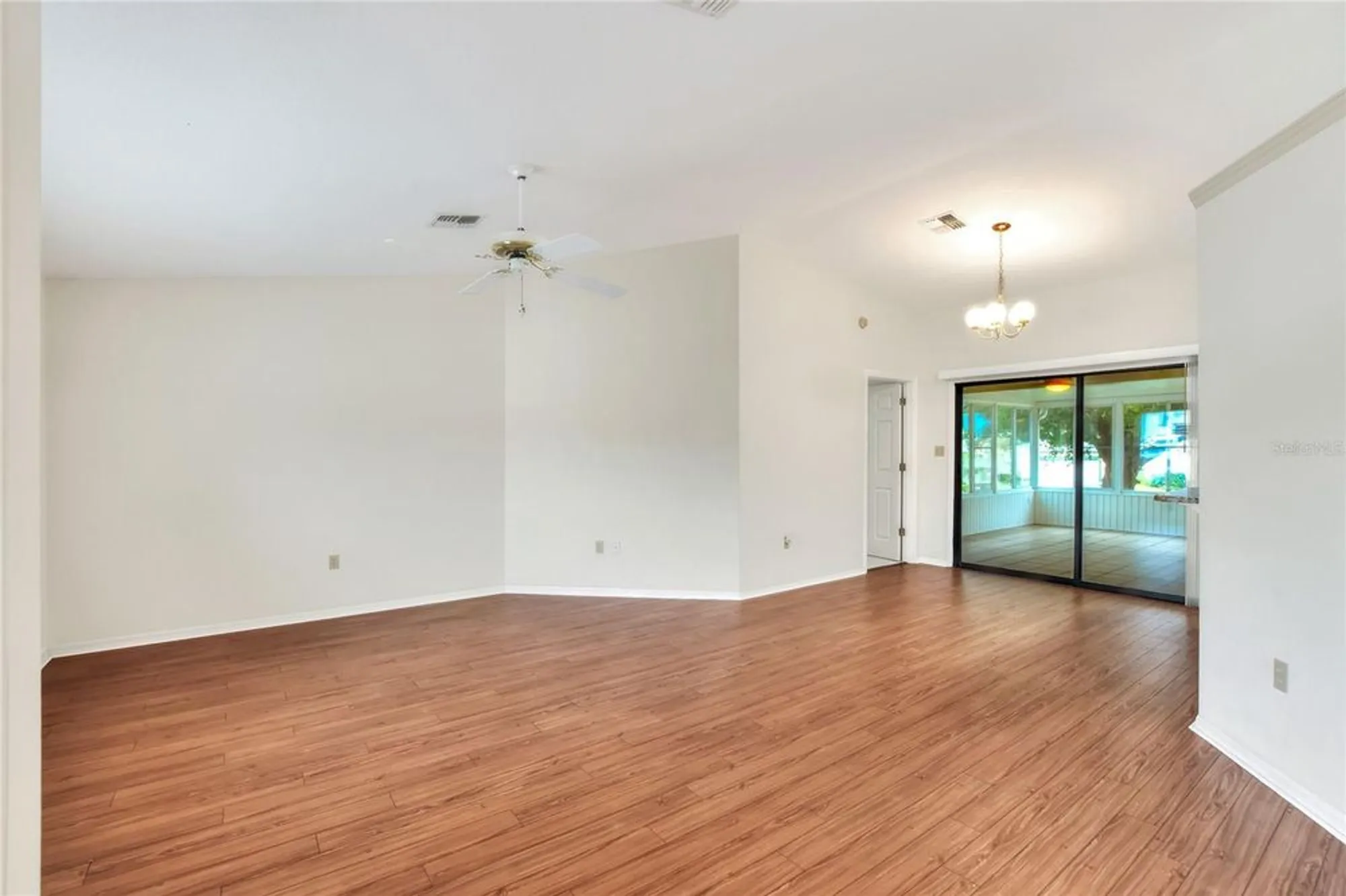 Property Slideshow image 7 of 44 | 5955 chickadee dr, Lakeland, FL, 33809