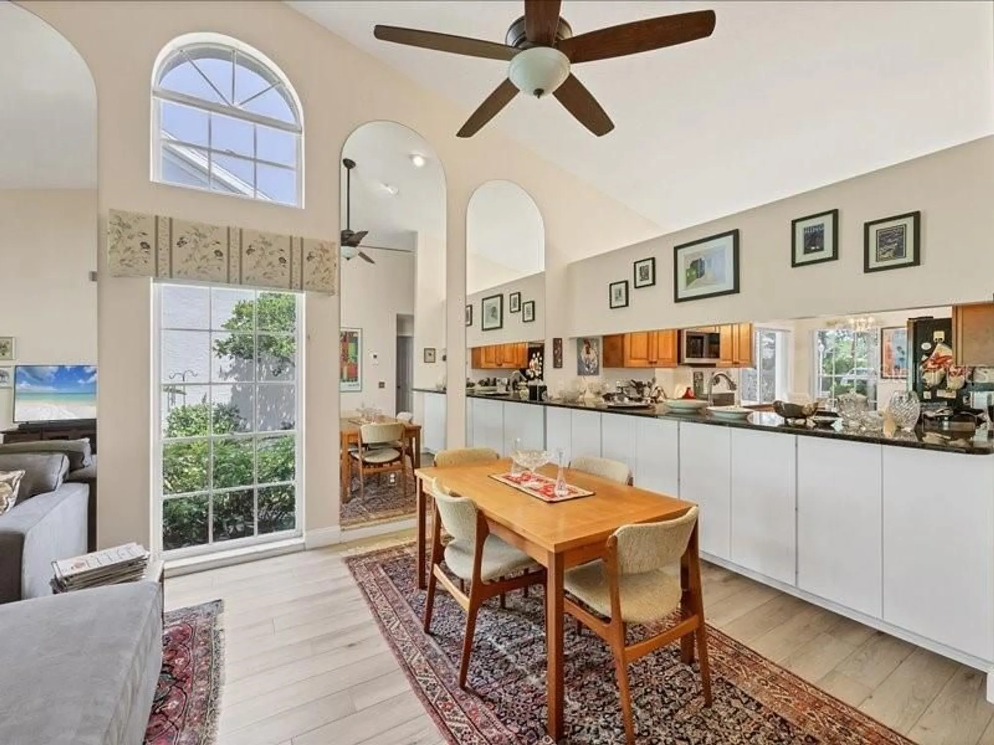 Property Slideshow image 19 of 54 | 7724 palm aire ln, Sarasota, FL, 34243