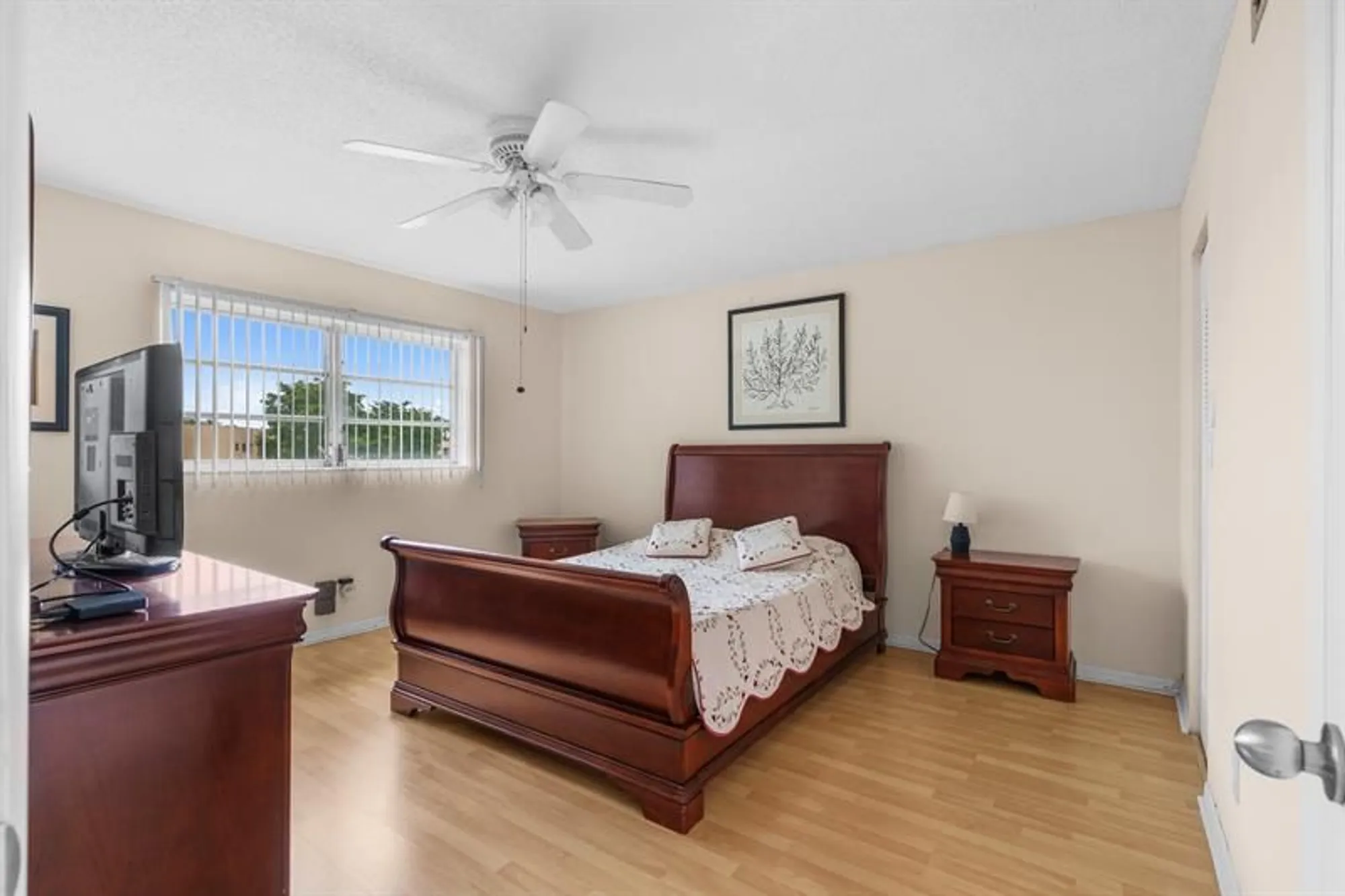 Property Slideshow image 14 of 58 | 5961 nw 61st ave apt 301, Tamarac, FL, 33319