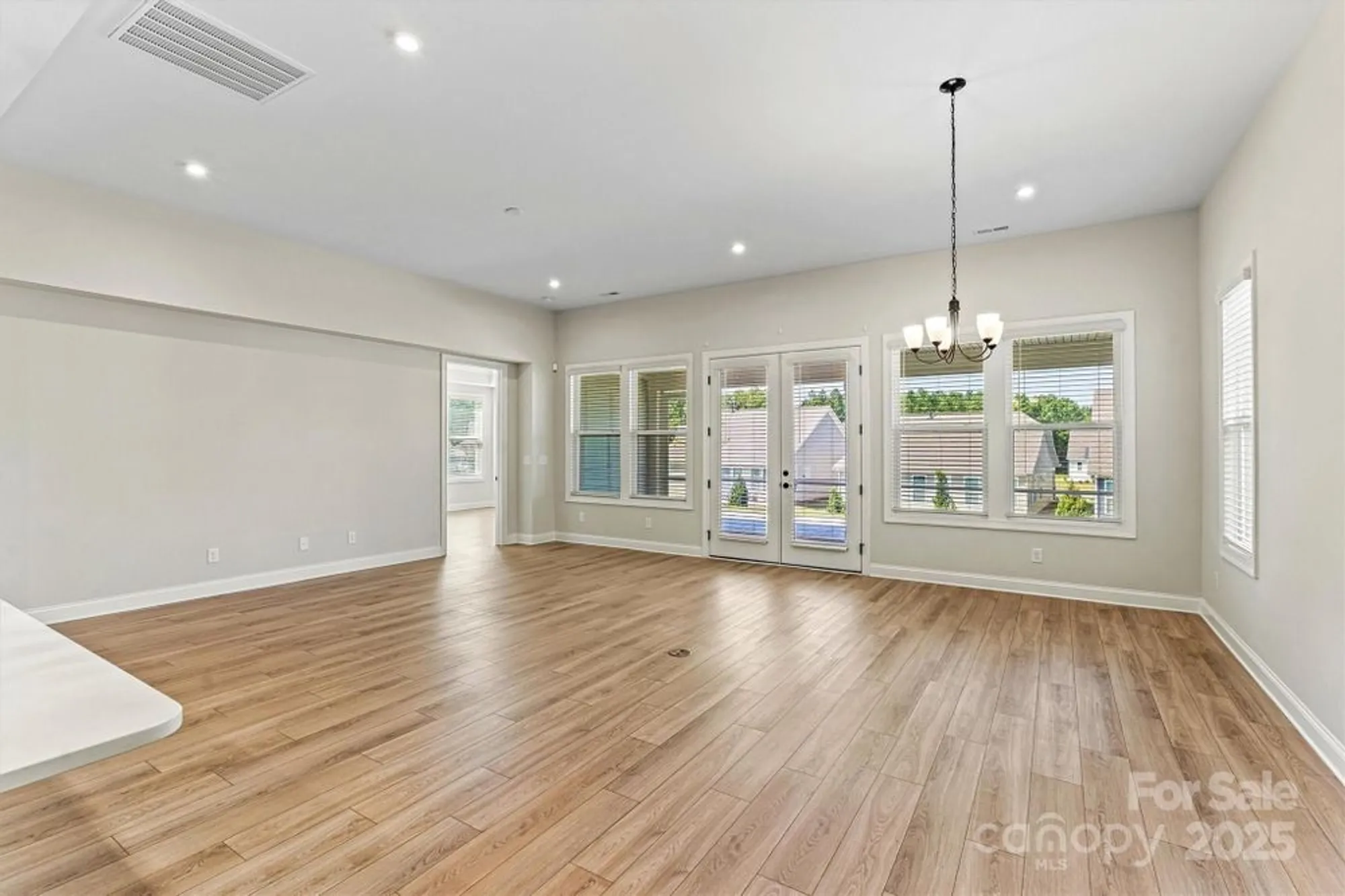 Property Slideshow image 9 of 48 | 7332 jolly brook dr, Charlotte, NC, 28215