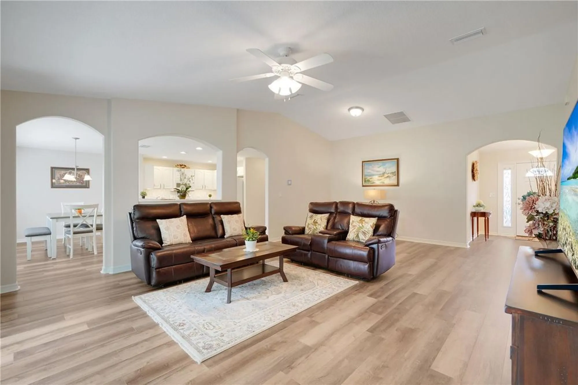 Property Slideshow image 5 of 32 | 26931 camerons run, Leesburg, FL, 34748