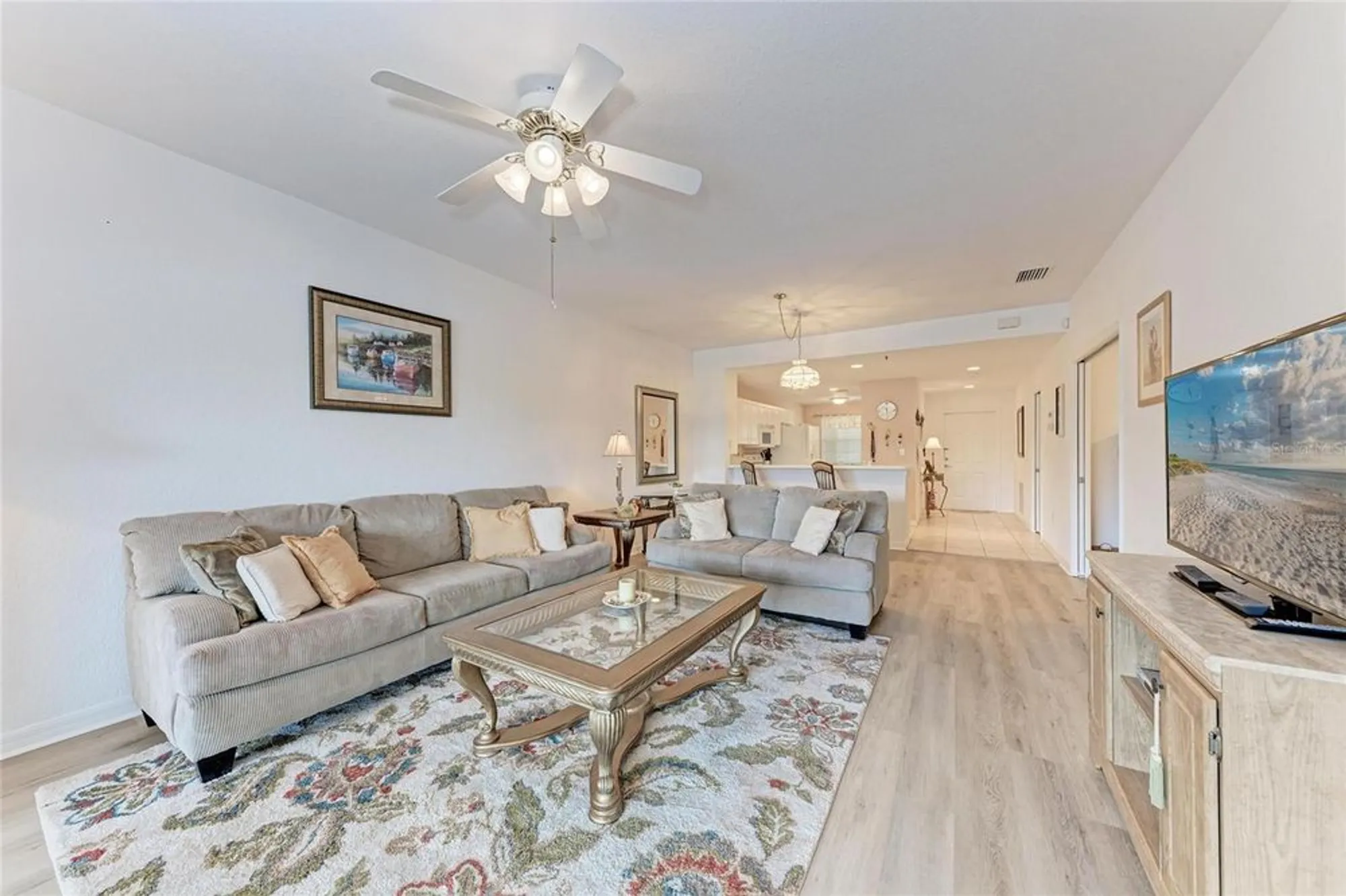 Property Slideshow image 9 of 41 | 6326 grand oak cir 203, Bradenton, FL, 34203