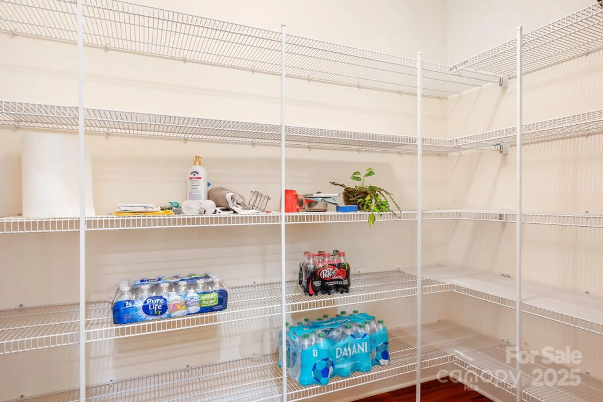 Property Slideshow image 16 of 43 | 12700 meetinghouse dr, Cornelius, NC, 28031