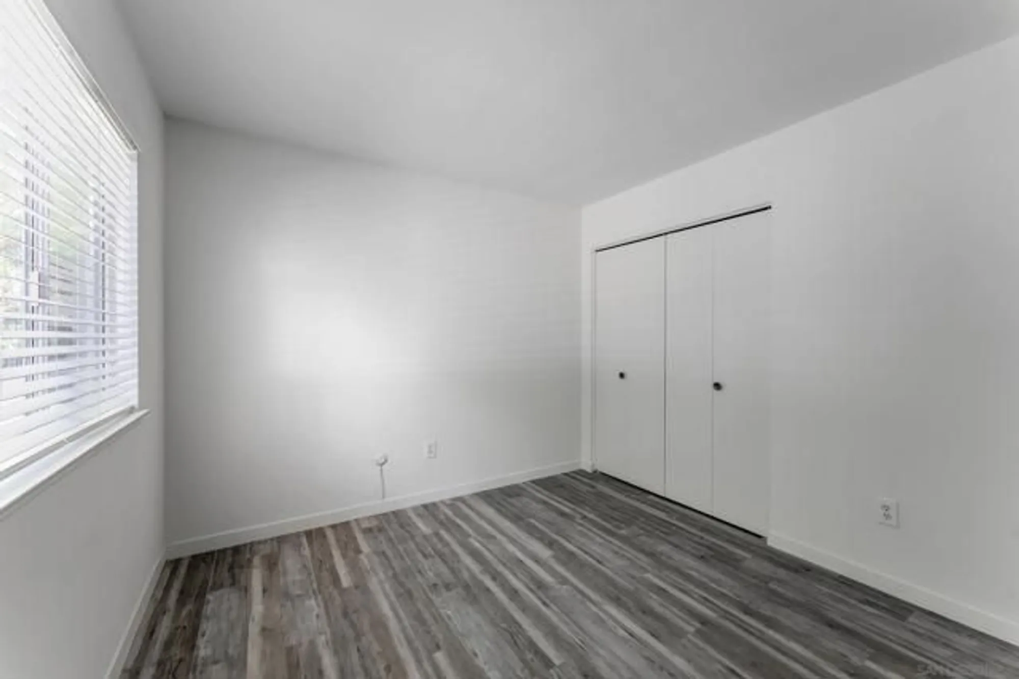 Property Slideshow image 11 of 29 | 12780 avenida la valencia unit 163, San Diego, CA, 92128