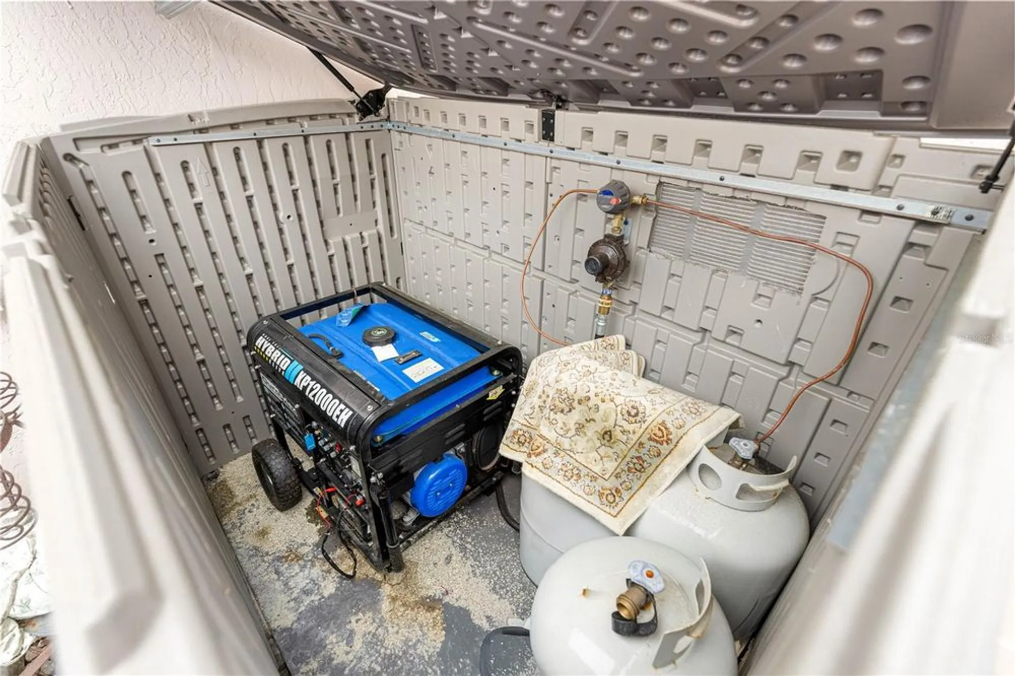 Property Slideshow image 36 of 42 | 748 hernandez dr, The Villages, FL, 32159