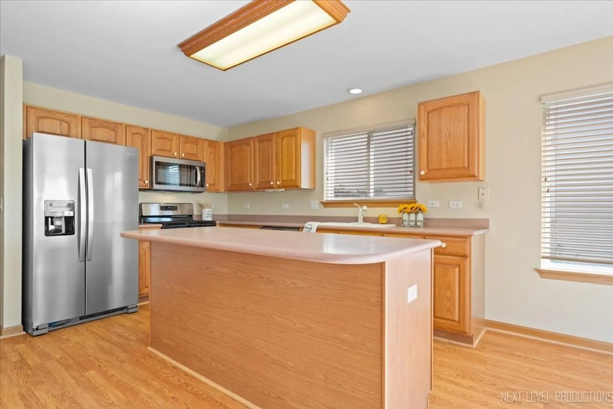 Property Slideshow image 7 of 26 | 14037 s tamarack dr, Plainfield, IL, 60544