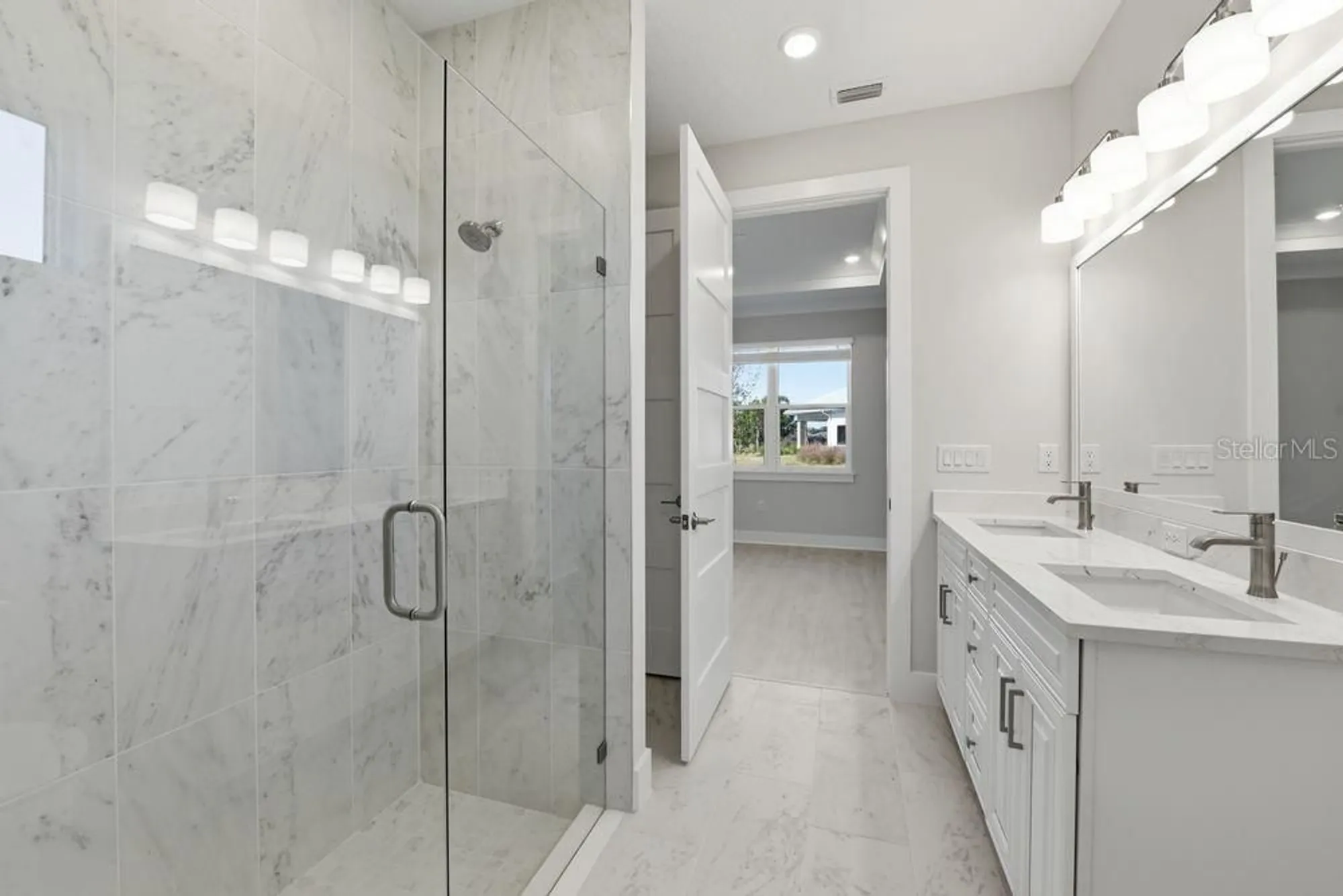 Property Slideshow image 15 of 47 | 4052 santa caterina blvd # 10102, Bradenton, FL, 34211