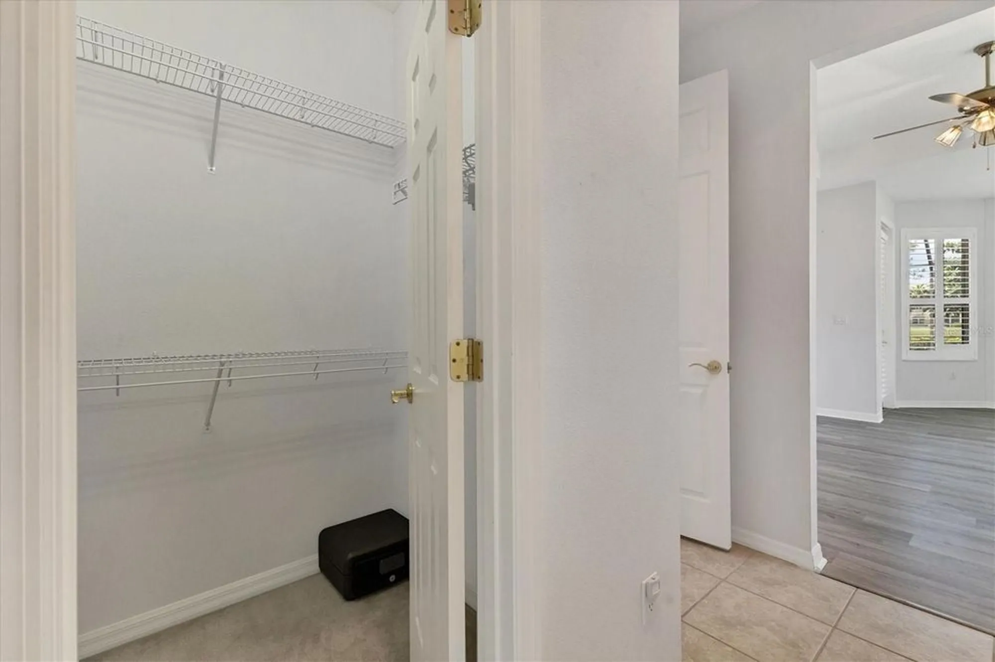 Property Slideshow image 18 of 53 | 6308 cormorant ct, Bradenton, FL, 34203