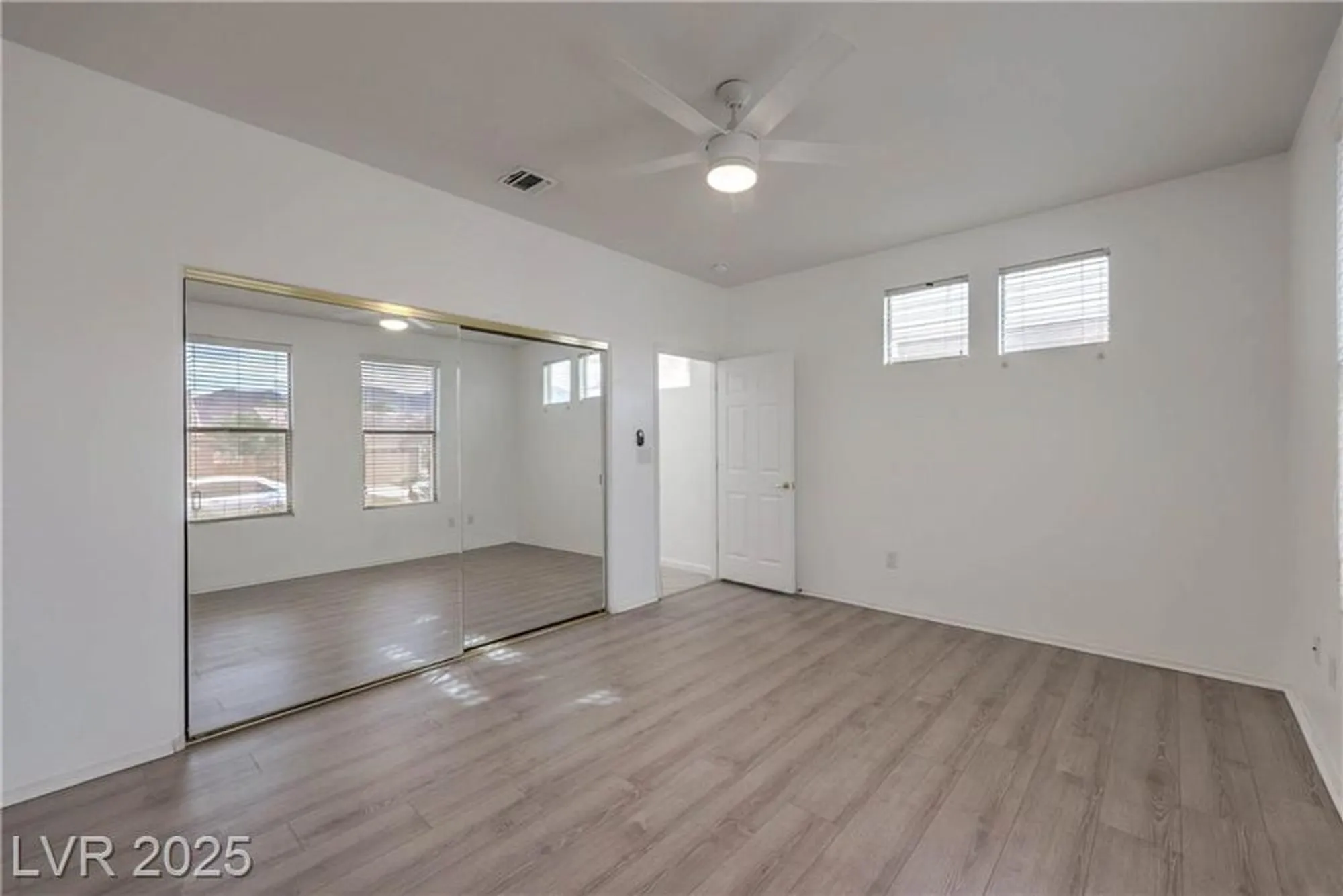 Property Slideshow image 23 of 36 | 562 mountain links dr, Henderson, NV, 89012