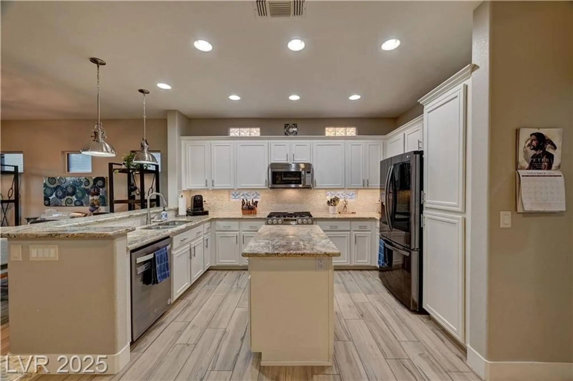 Property Slideshow image 18 of 50 | 3034 hickory valley rd, Henderson, NV, 89052