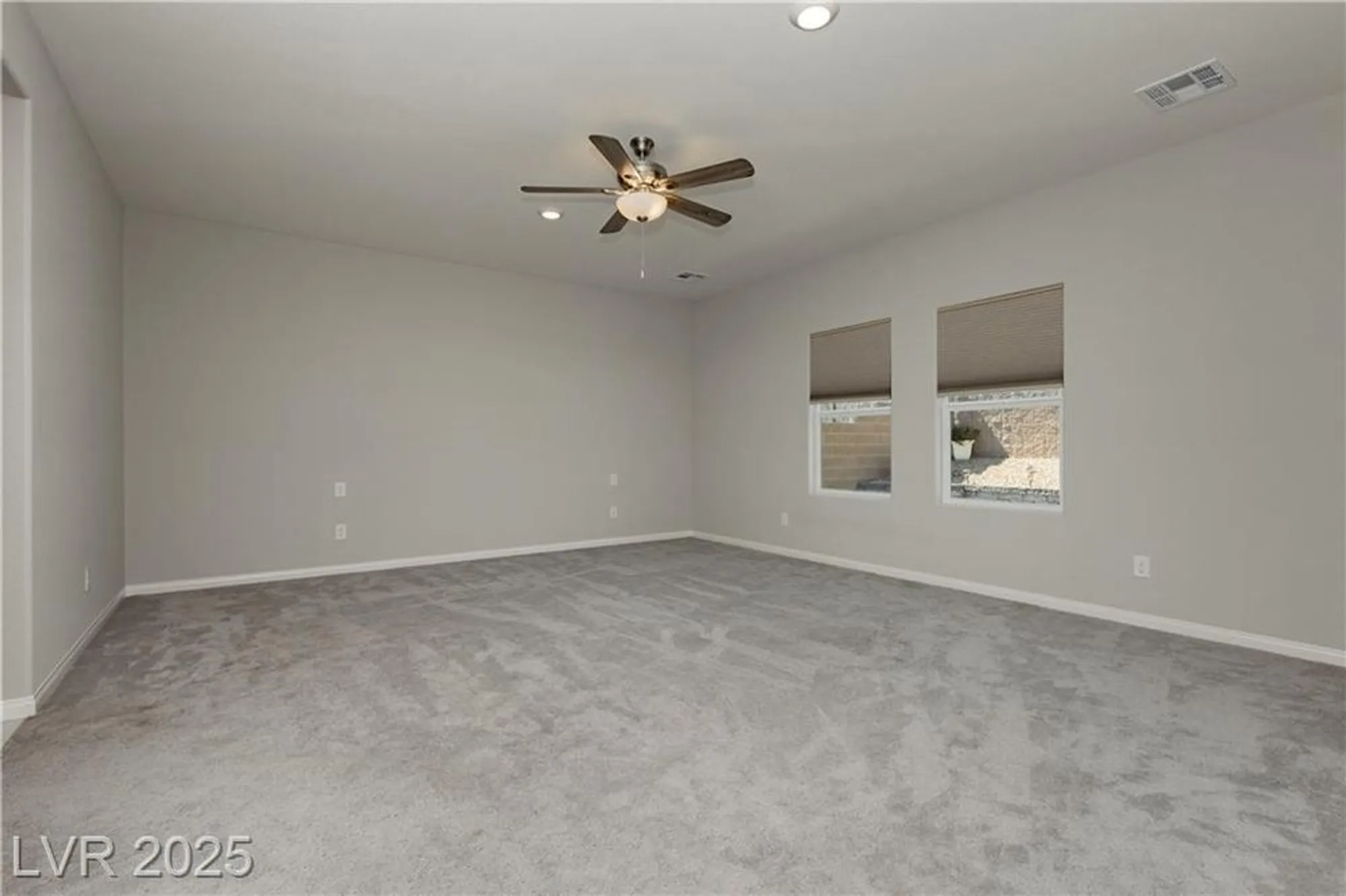 Property Slideshow image 11 of 47 | 7511 phoenix falls st, North Las Vegas, NV, 89084