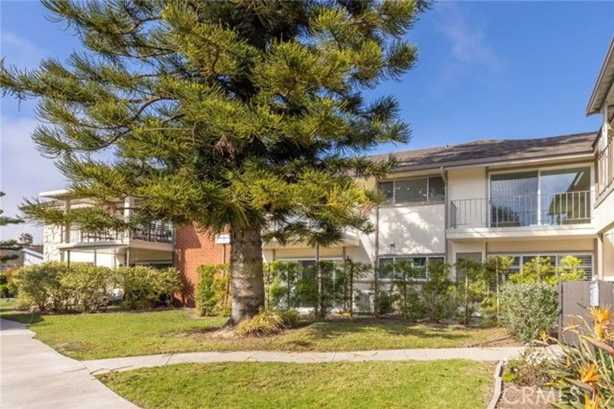 Property Slideshow image 39 of 42 | 23026 nadine cir b, Torrance, CA, 90505