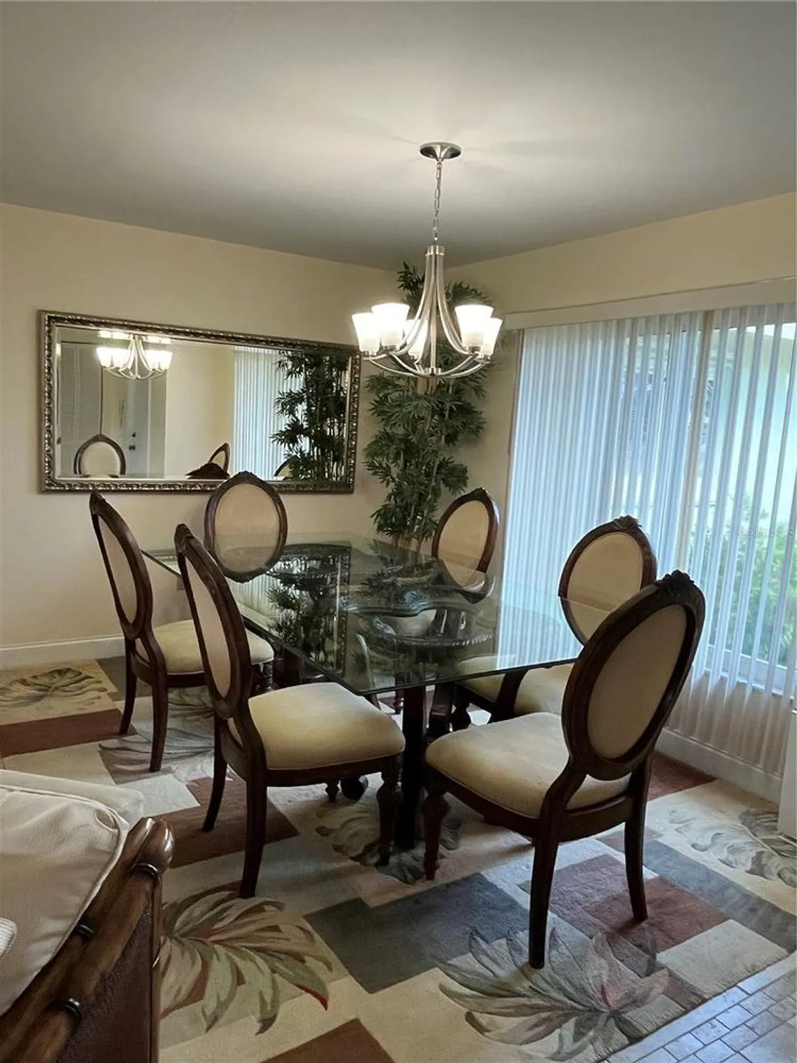 Property Slideshow image 11 of 52 | 3337 spring mill cir, Sarasota, FL, 34239