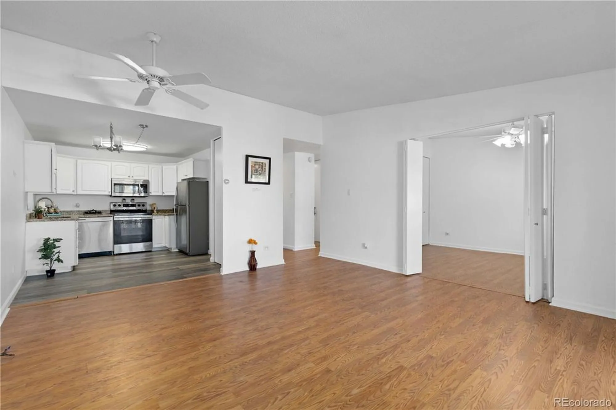 Property Slideshow image 14 of 48 | 755 s alton way 9d, Denver, CO, 80247