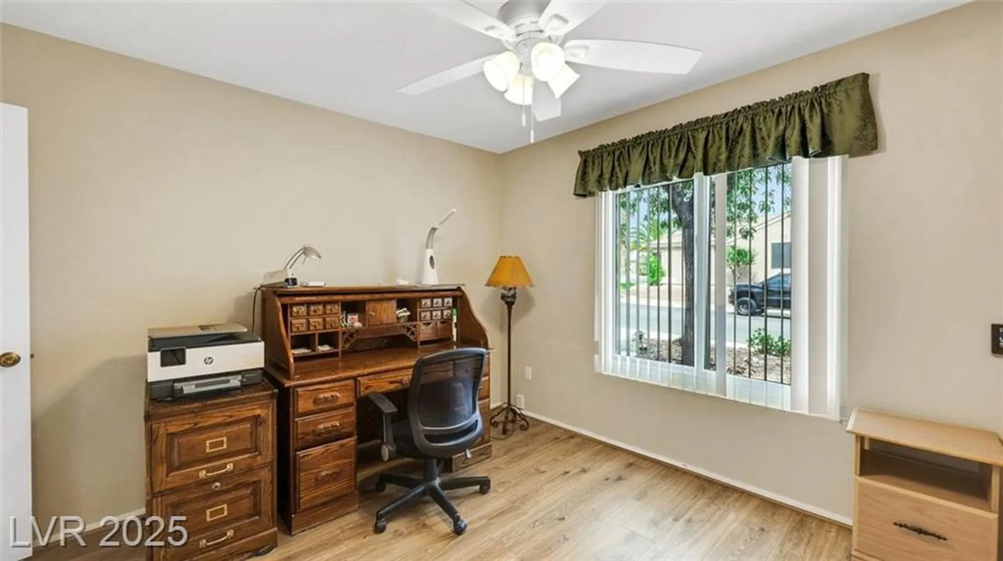 Property Slideshow image 7 of 31 | 2075 joy view ln, Henderson, NV, 89012