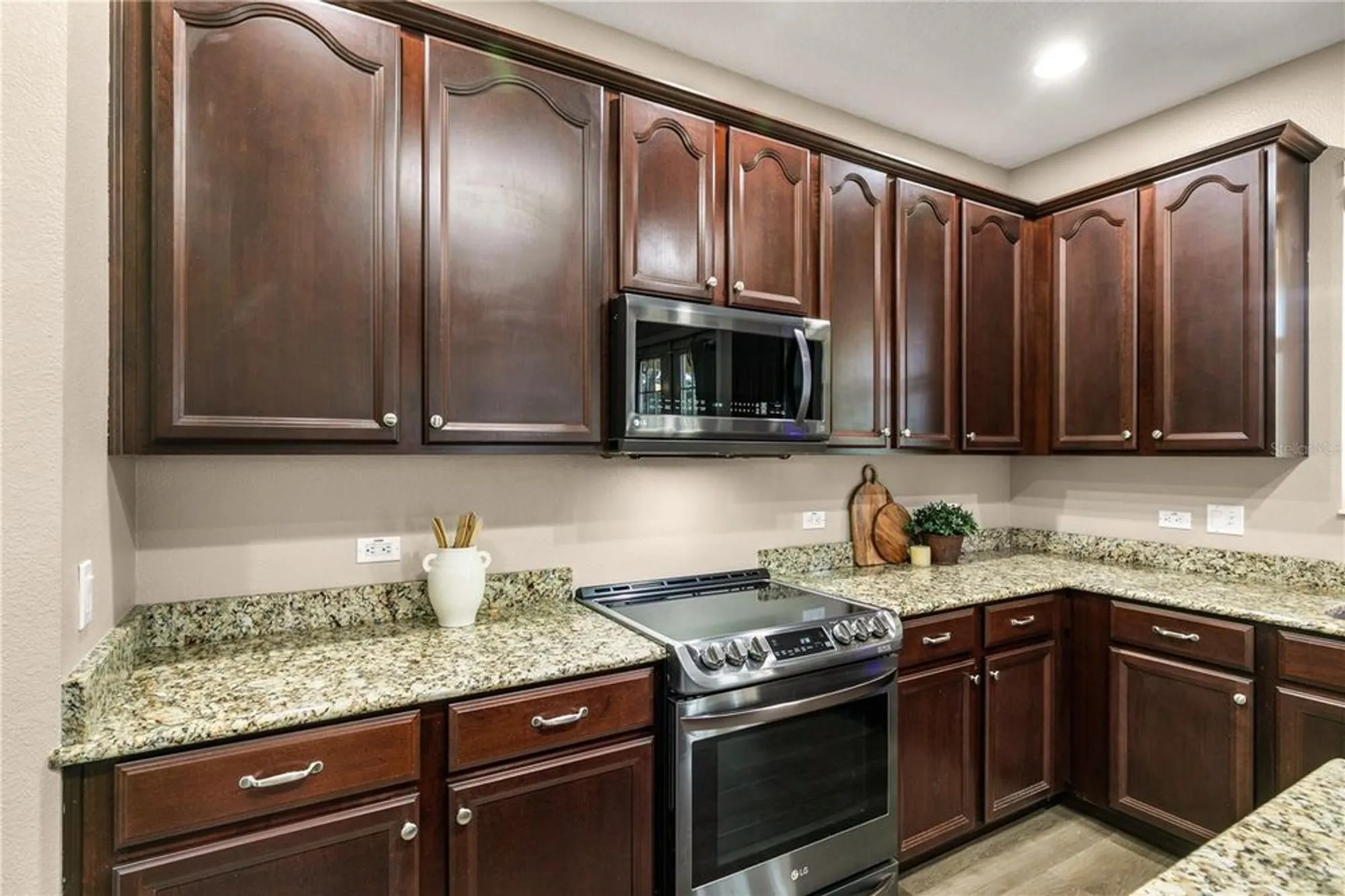 Property Slideshow image 15 of 58 | 30331 tokara ter, Mount Dora, FL, 32757