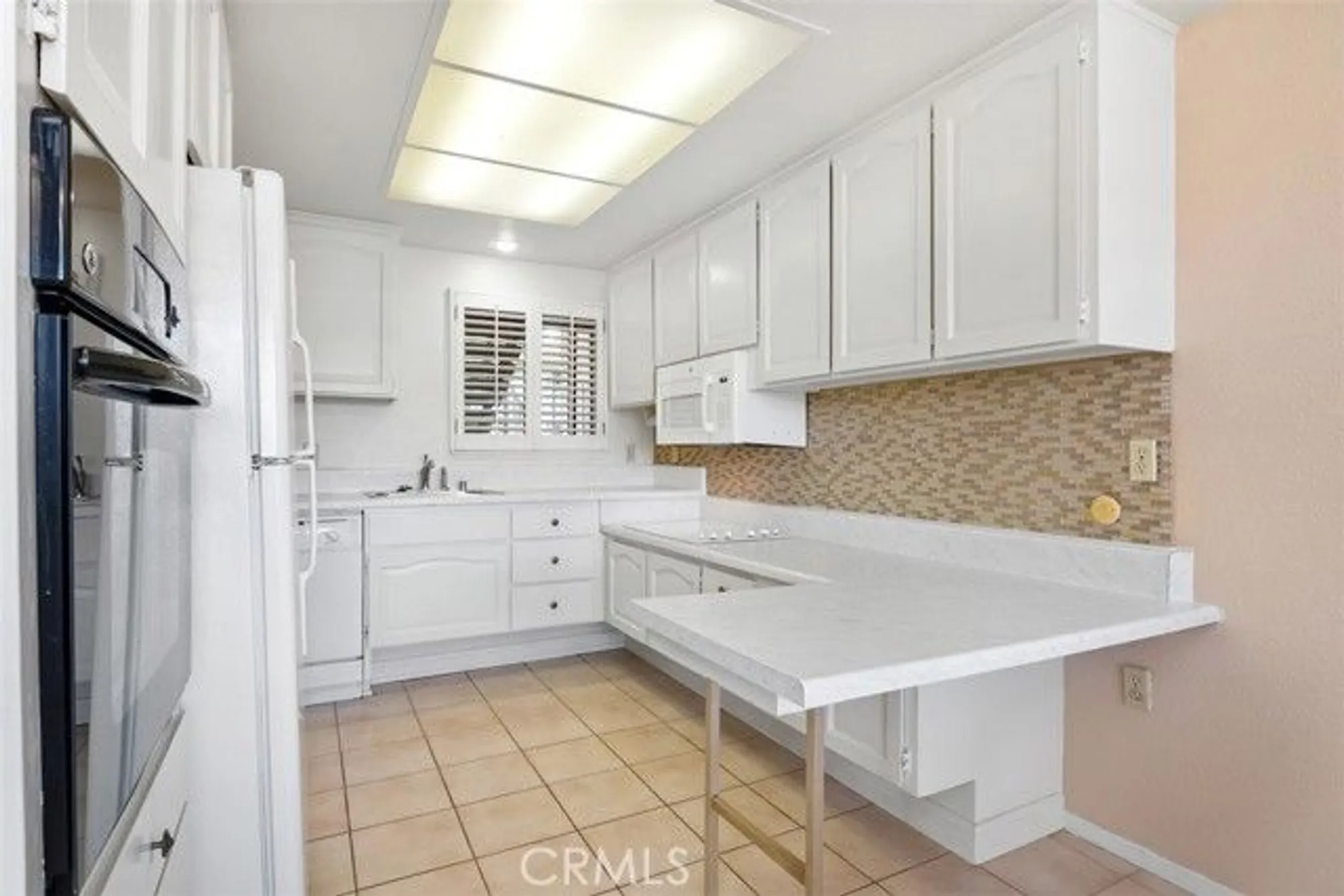 Property Slideshow image 7 of 43 | 881 via mendoza d, Laguna Woods, CA, 92637