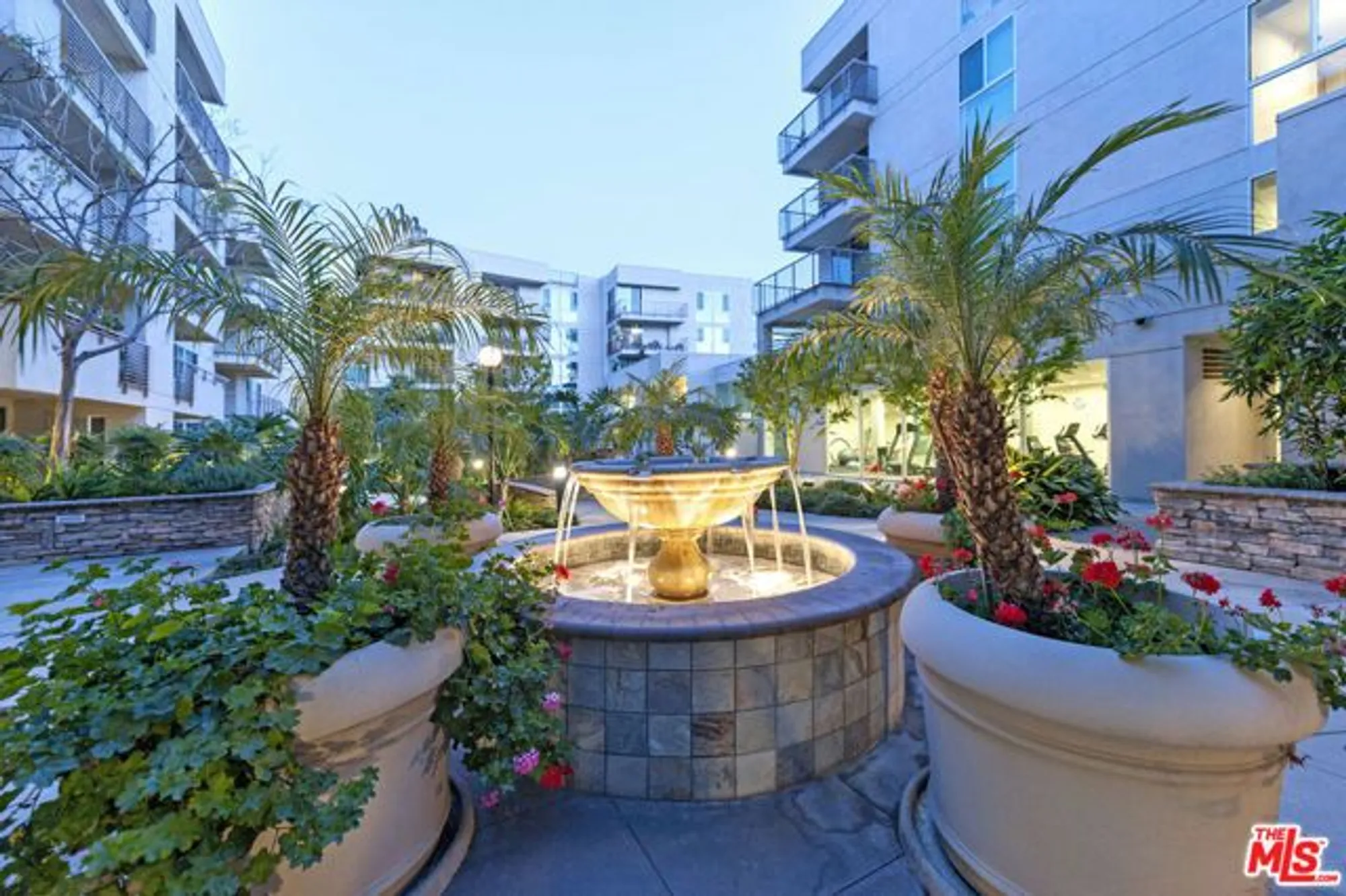 Property Slideshow image 25 of 35 | 267 s san pedro st 621, Los Angeles, CA, 90012