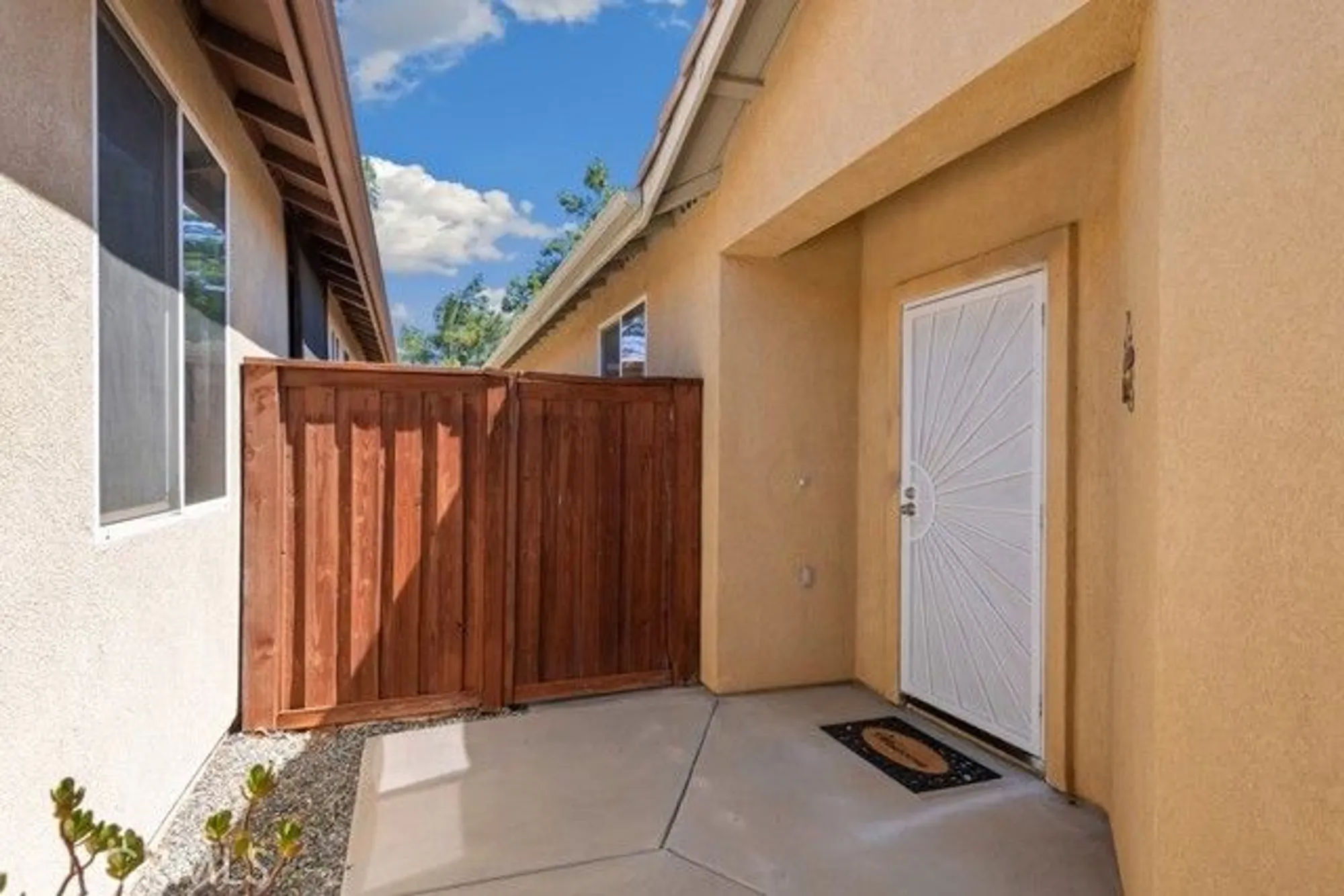 Property Slideshow image 4 of 30 | 7704 couples way, Hemet, CA, 92545