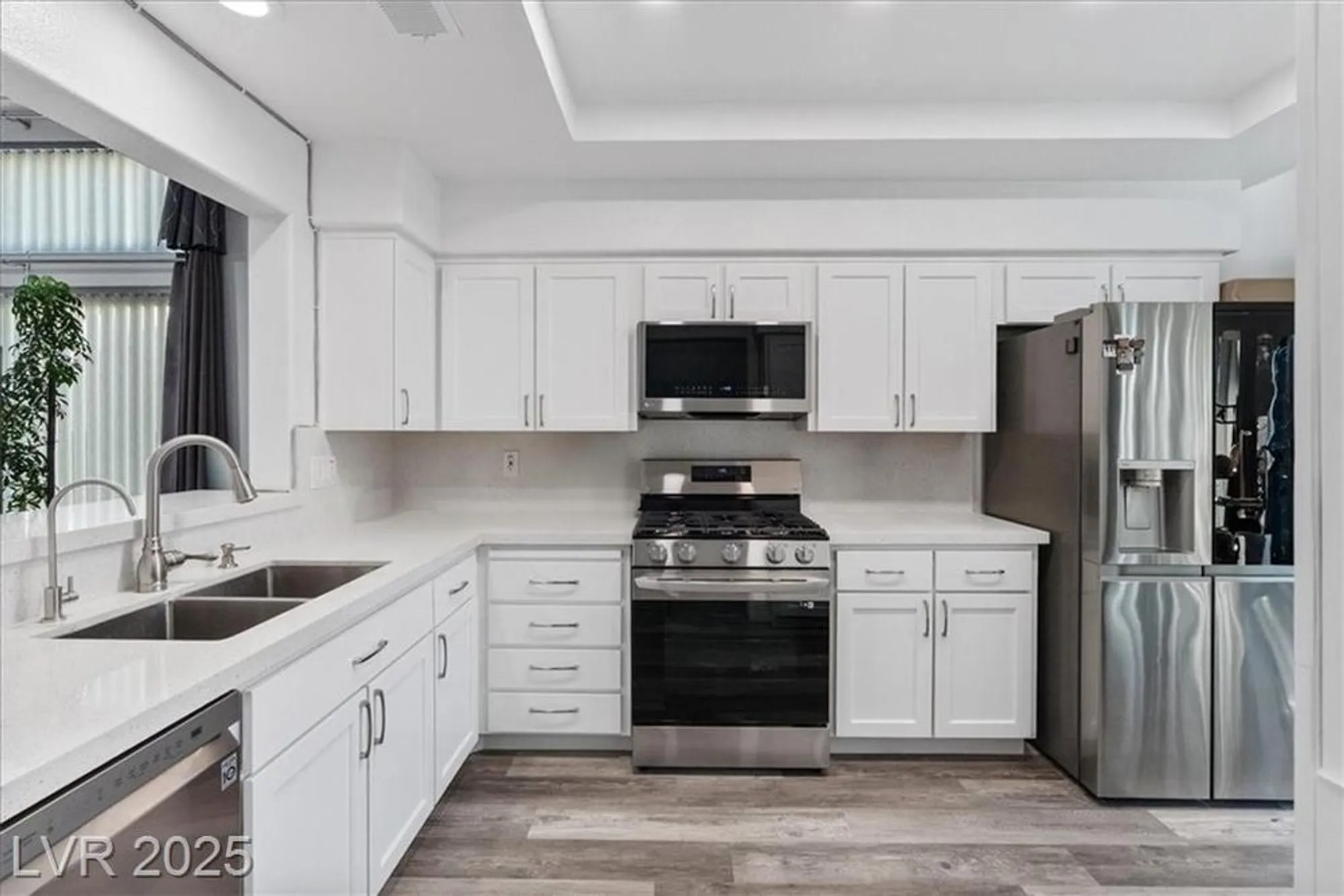 Property Slideshow image 3 of 22 | 7962 kinsella way, Las Vegas, NV, 89147