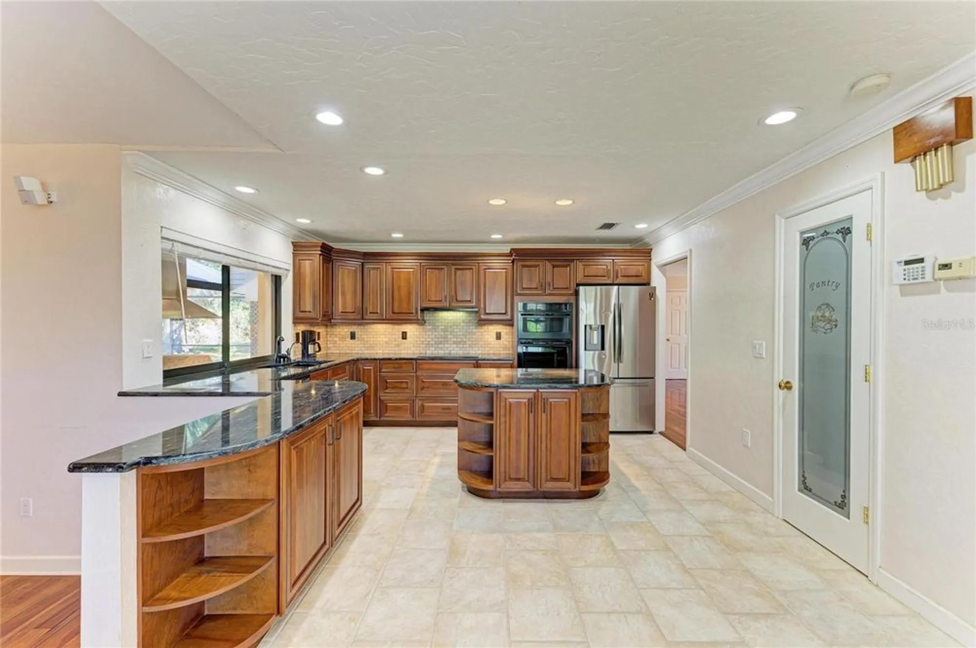 Property Slideshow image 22 of 83 | 5668 country lakes dr, Sarasota, FL, 34243