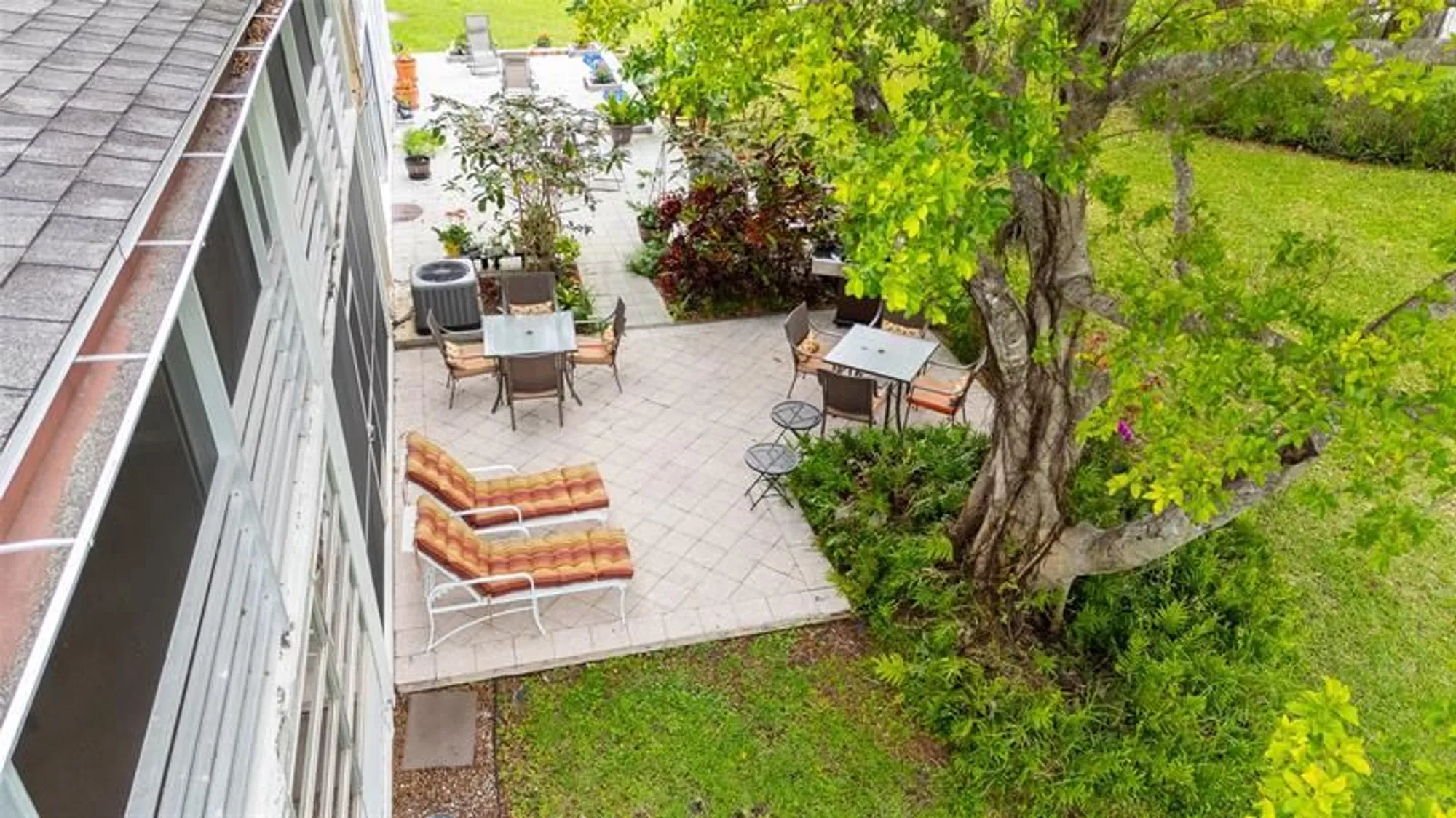 Property Slideshow image 36 of 60 | 210 oakridge n # 210, Deerfield Beach, FL, 33442