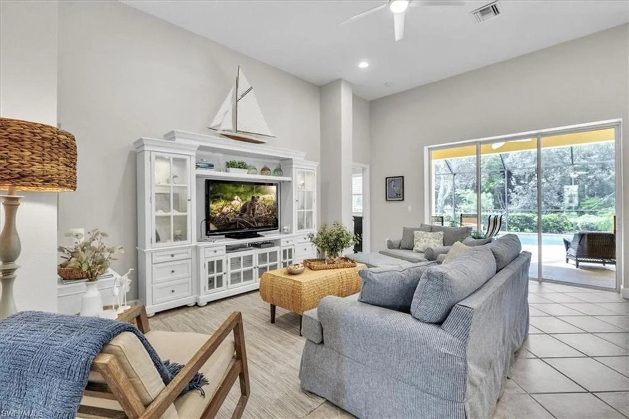 Property Slideshow image 17 of 50 | 3470 lakeview isle ct, Fort Myers, FL, 33905