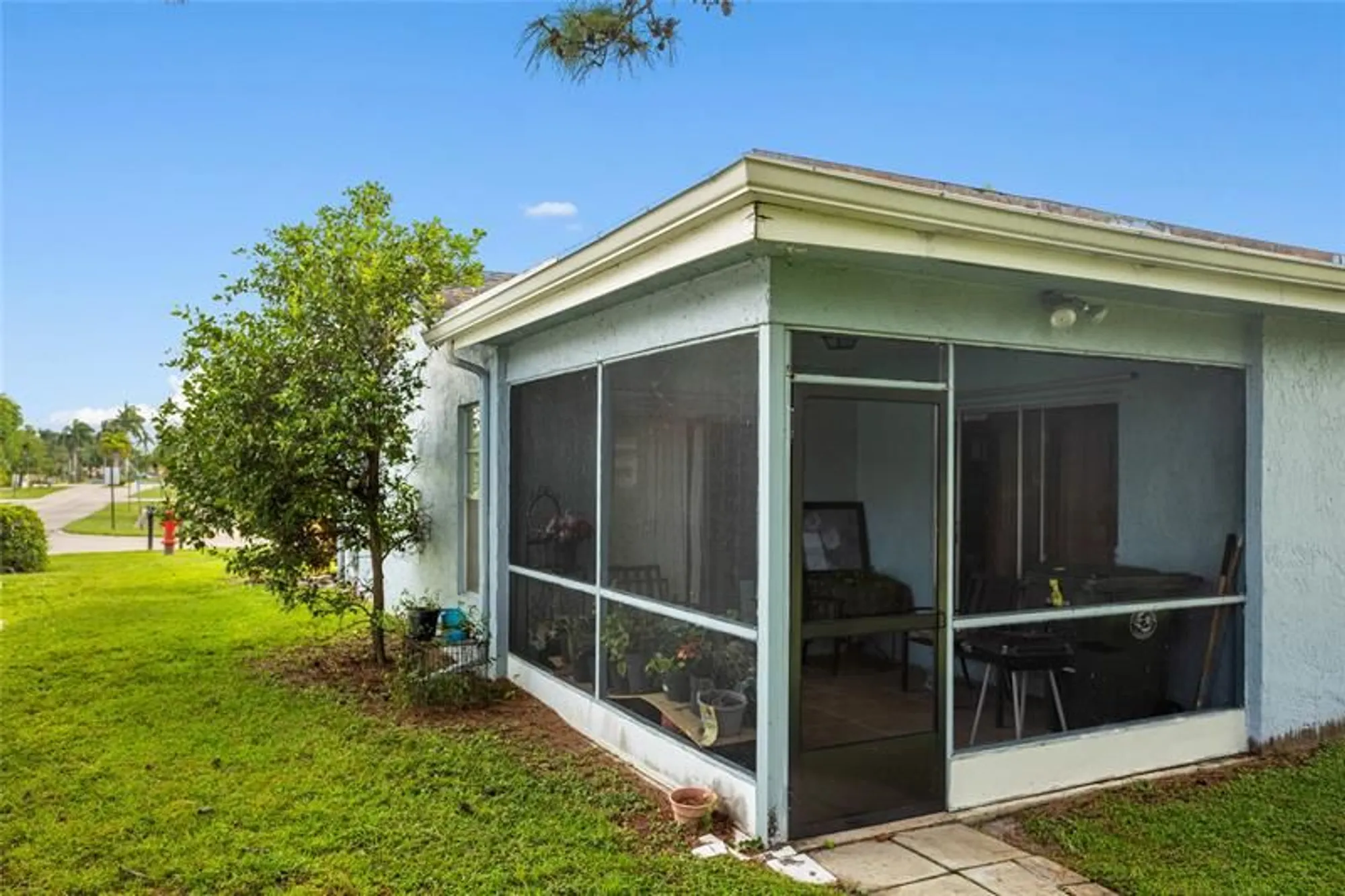 Property Slideshow image 4 of 21 | 6301 silver moon ln, Greenacres, FL, 33463