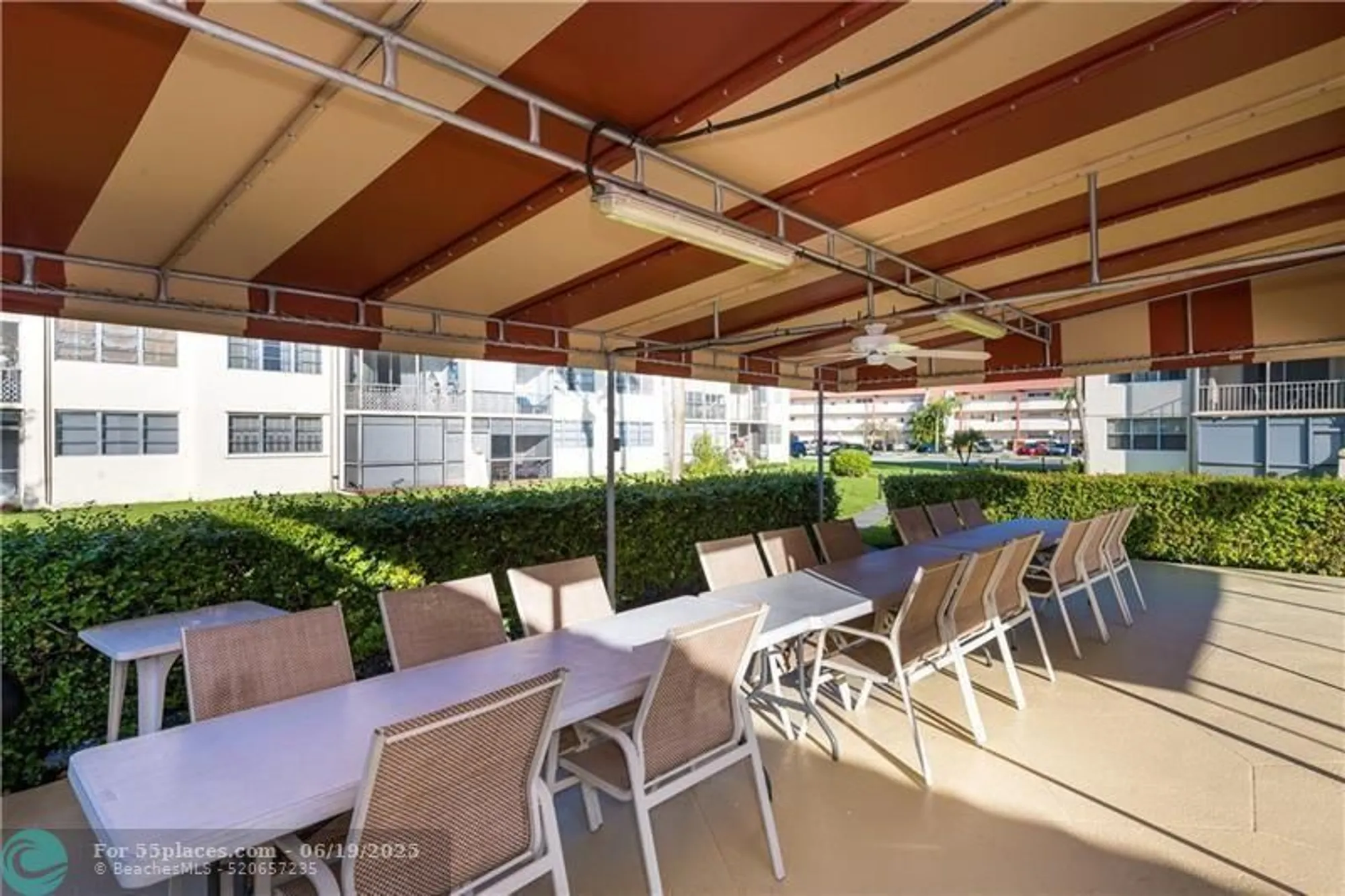 Property Slideshow image 17 of 80 | 9800 n hollybrook lake dr apt 309, Pembroke Pines, FL, 33025