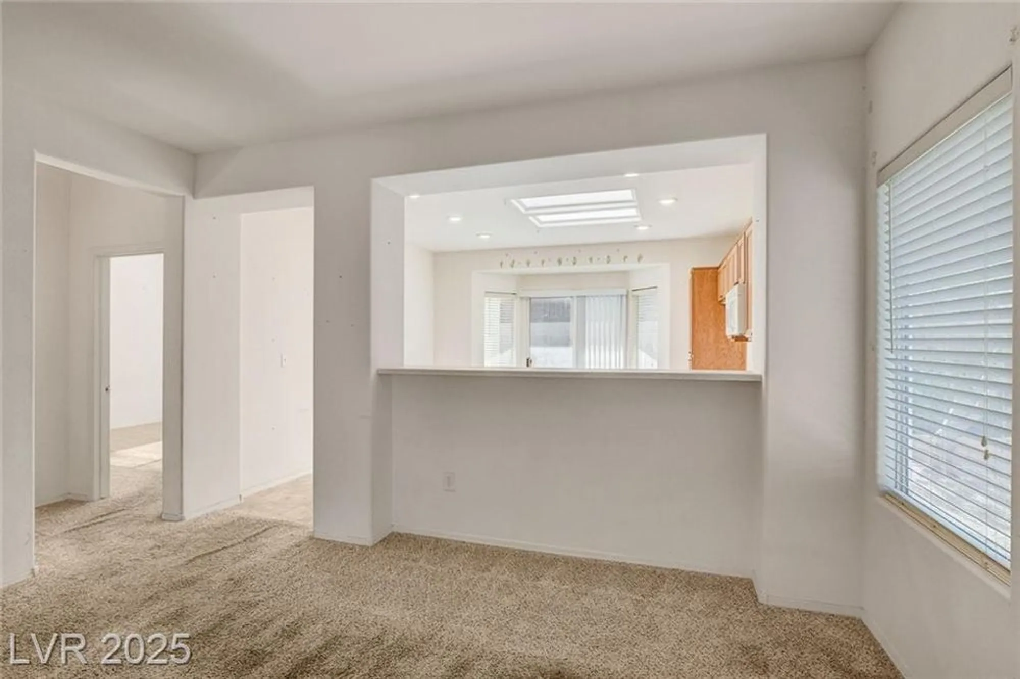 Property Slideshow image 12 of 45 | 2839 sapphire desert dr, Henderson, NV, 89052