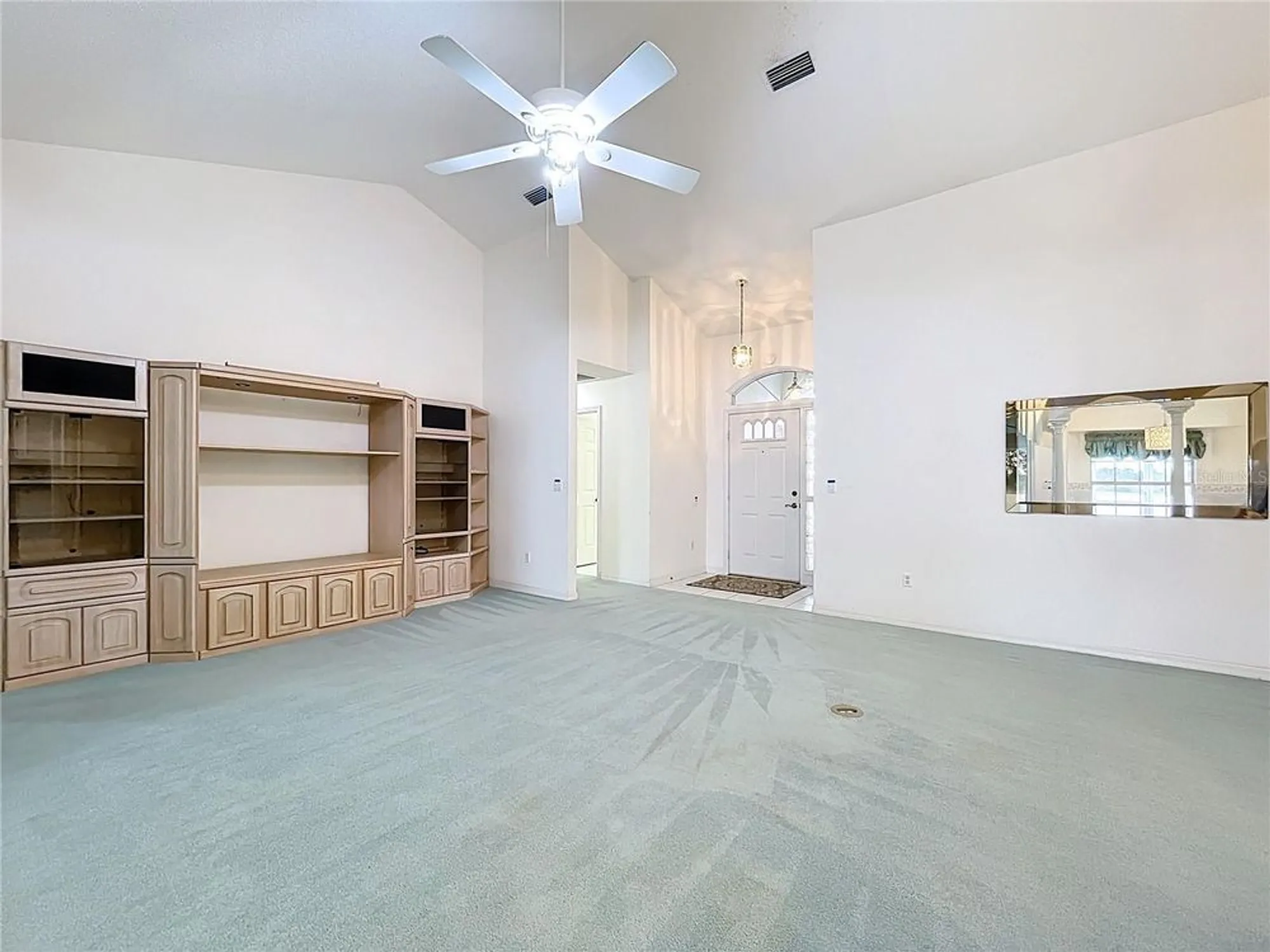 Property Slideshow image 9 of 63 | 5518 queen victoria dr, Leesburg, FL, 34748